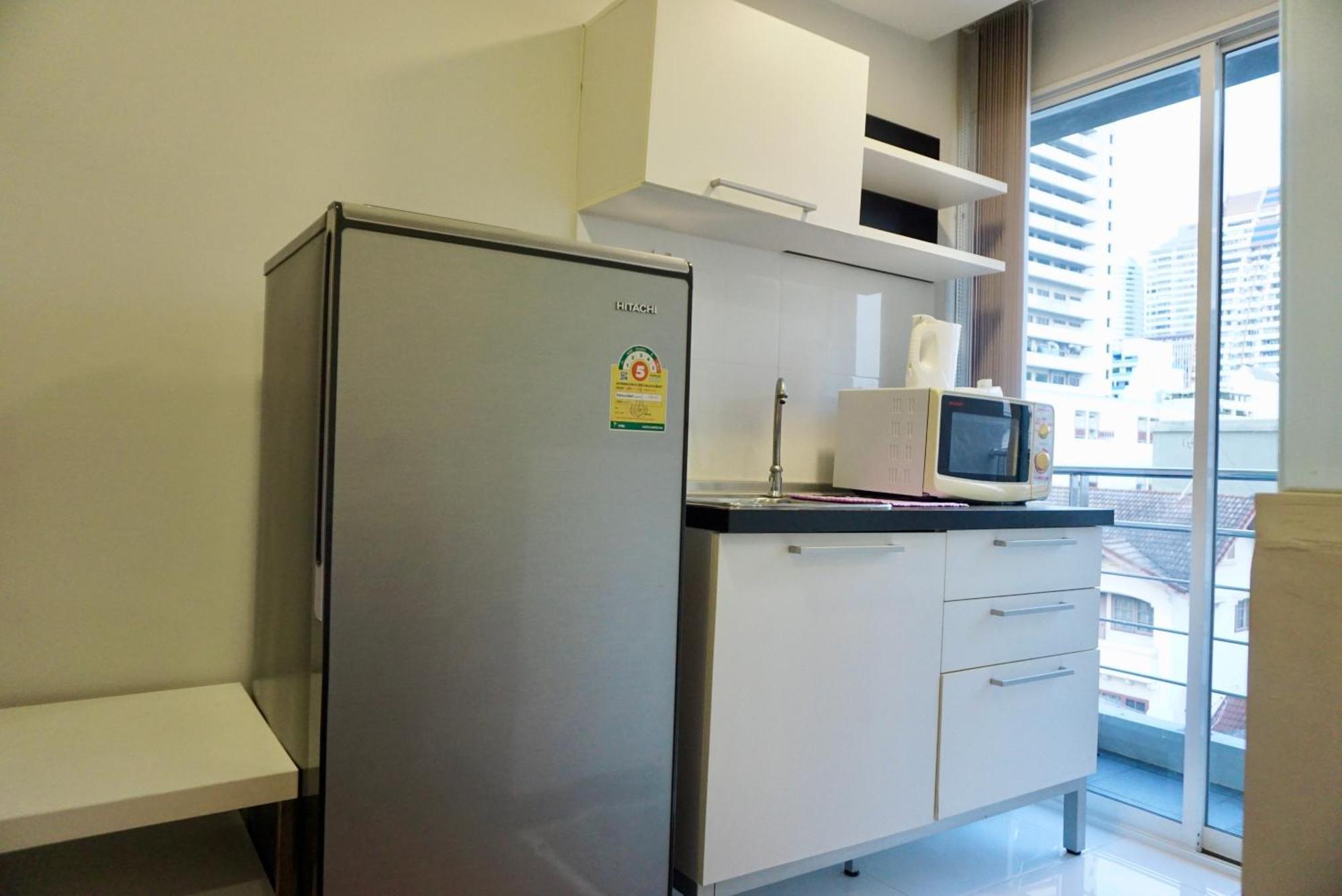 Sathon 15 Close To Bts Skytrain St Louis & Surasak Banguecoque