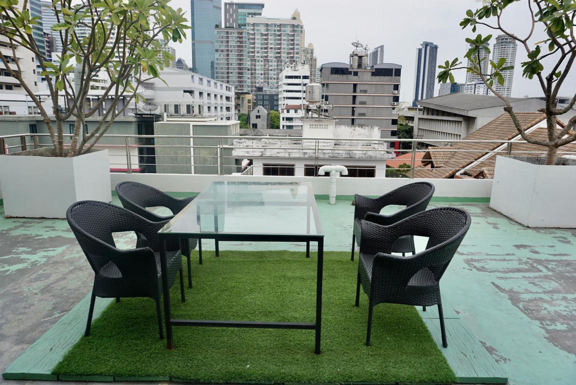 Sathon 15 Close To Bts Skytrain St Louis & Surasak