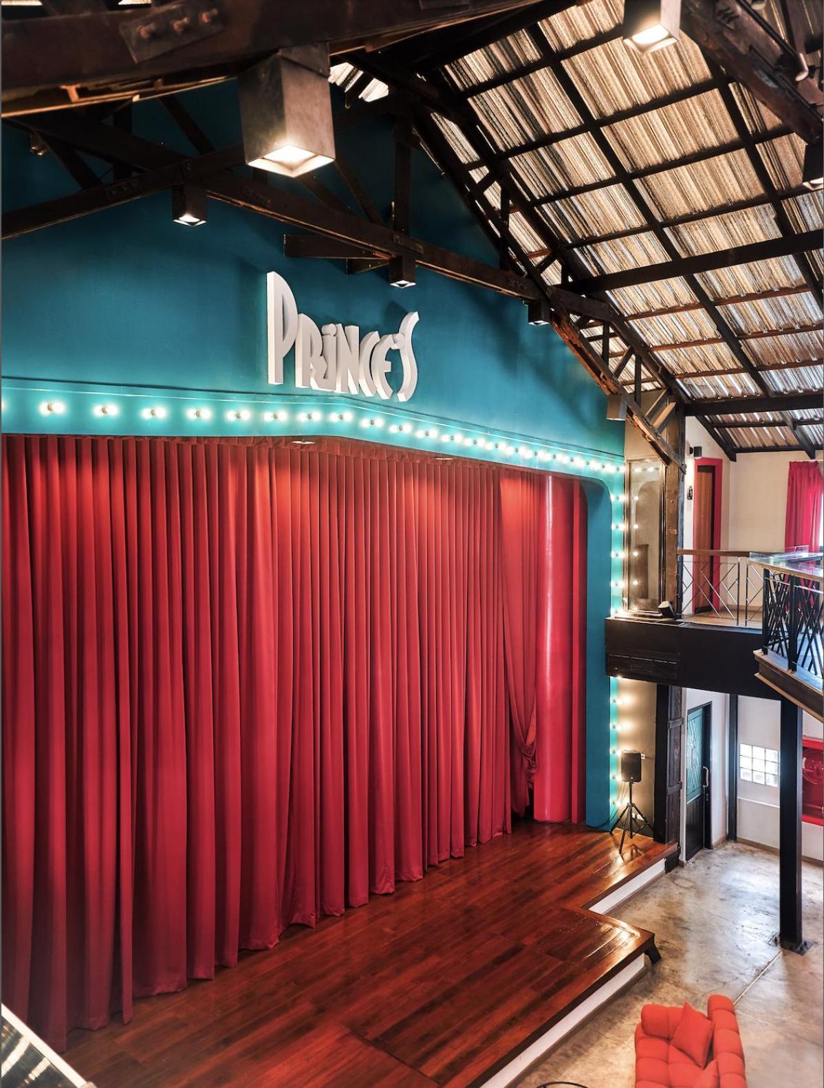 Hostel Theatre Heritage - Silom *