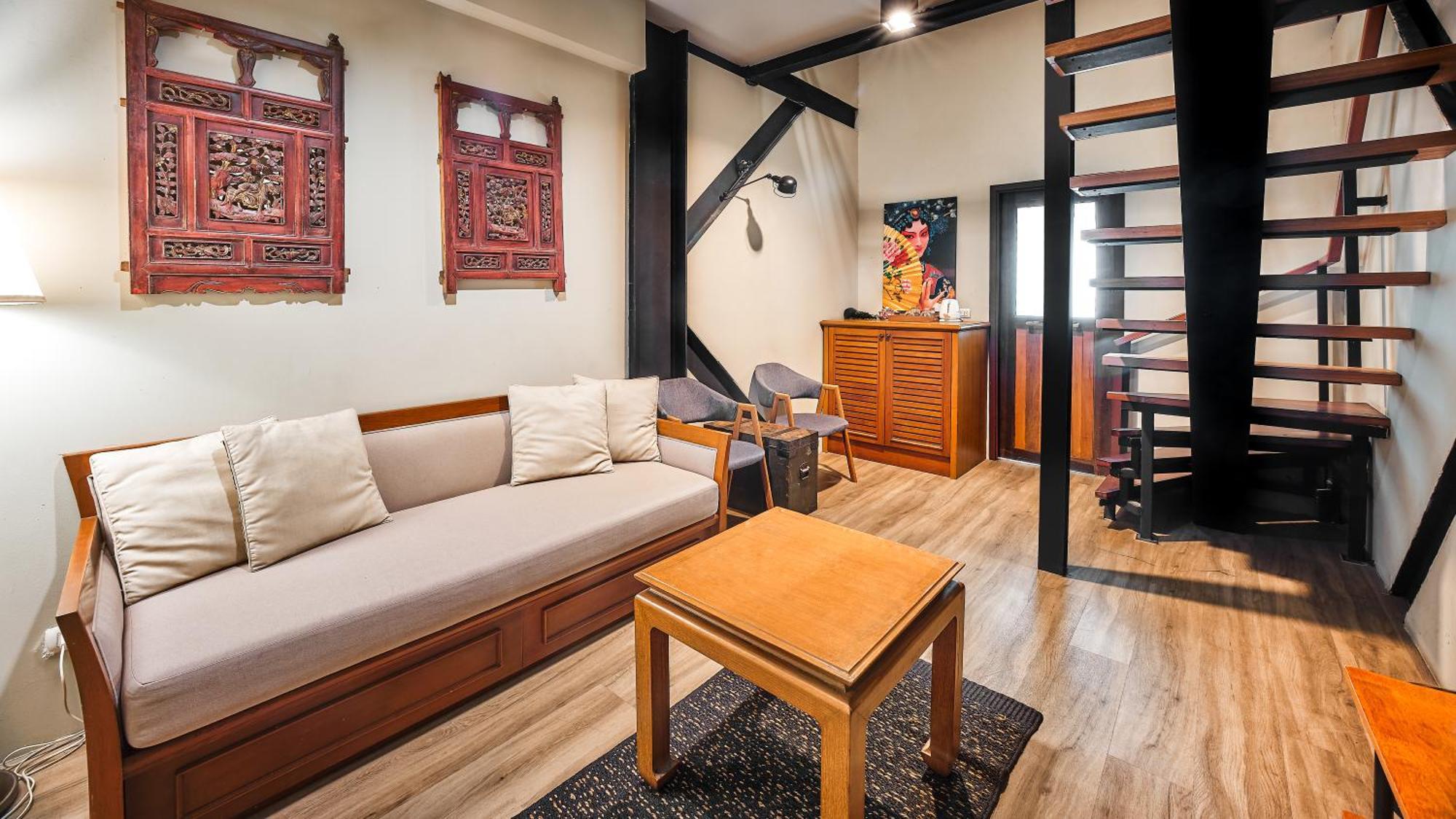 Theatre Heritage - Silom Hostel *