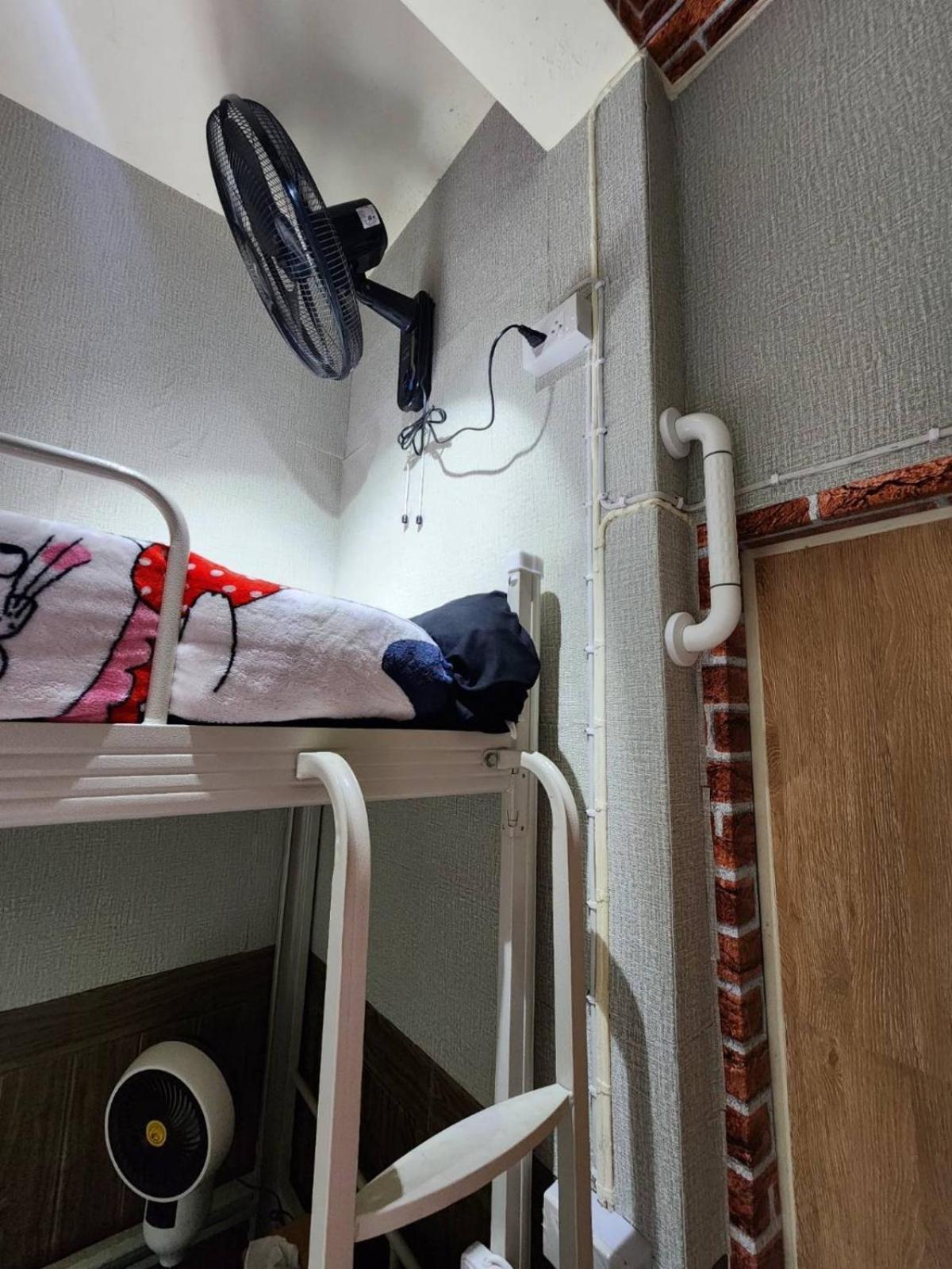 113 Olan Place Cozy Loft With Free Wi-fi *