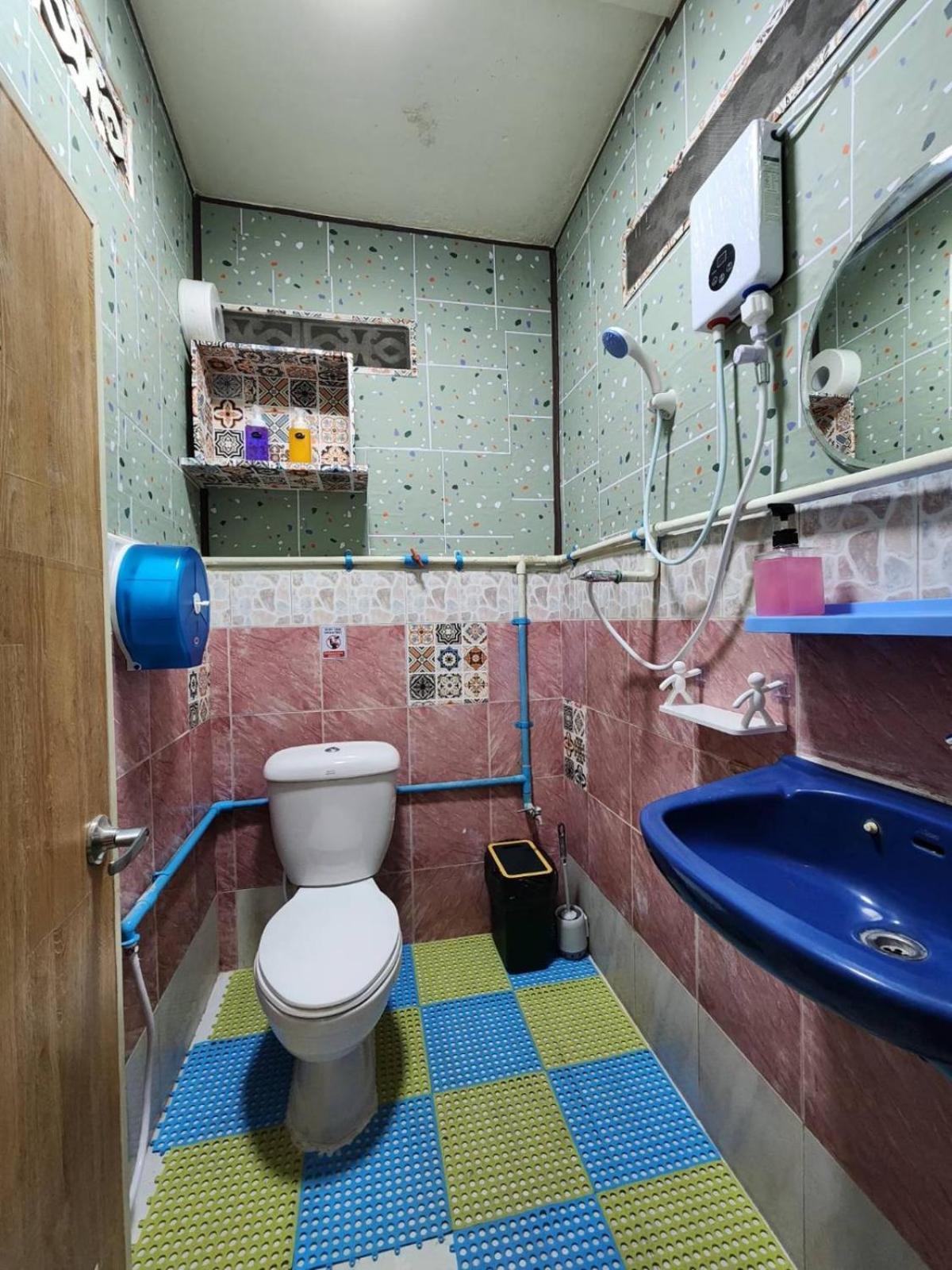 113 Olan Place Cozy Loft With Free Wi-fi
