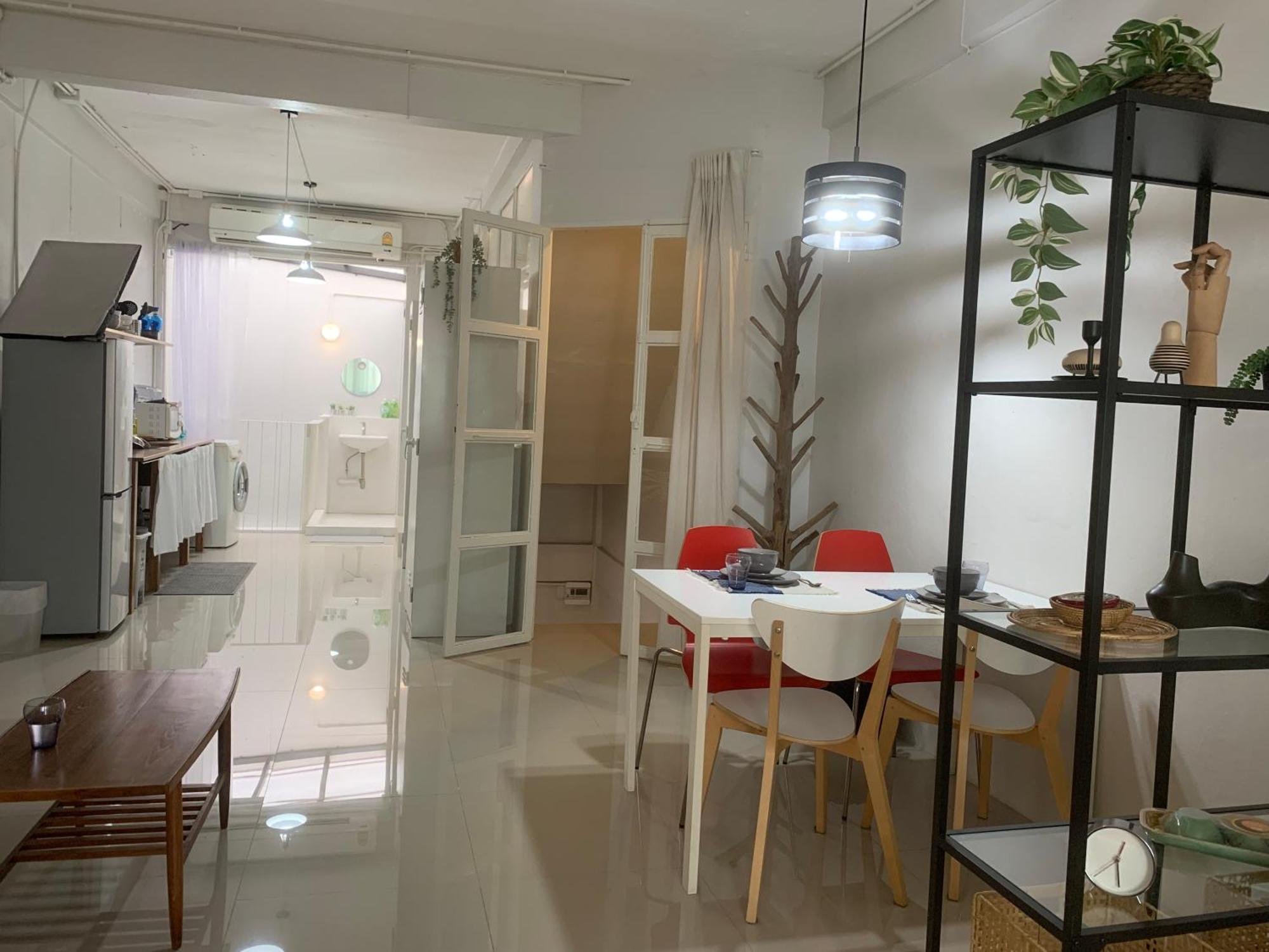 Cosy 4th Floor With Rooftop * Bangkok