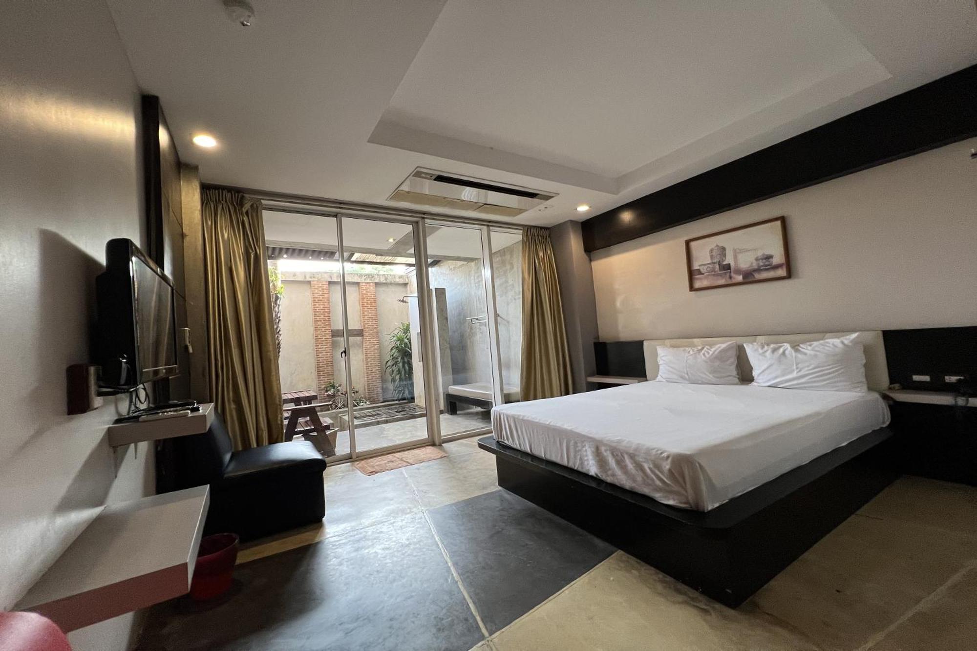 Hotel Eurna 3*