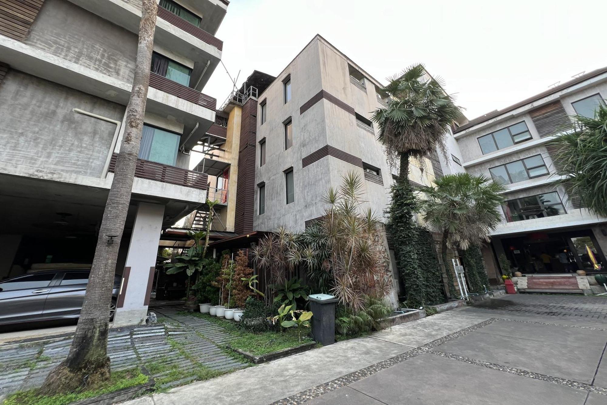 Eurna Hotel 3*