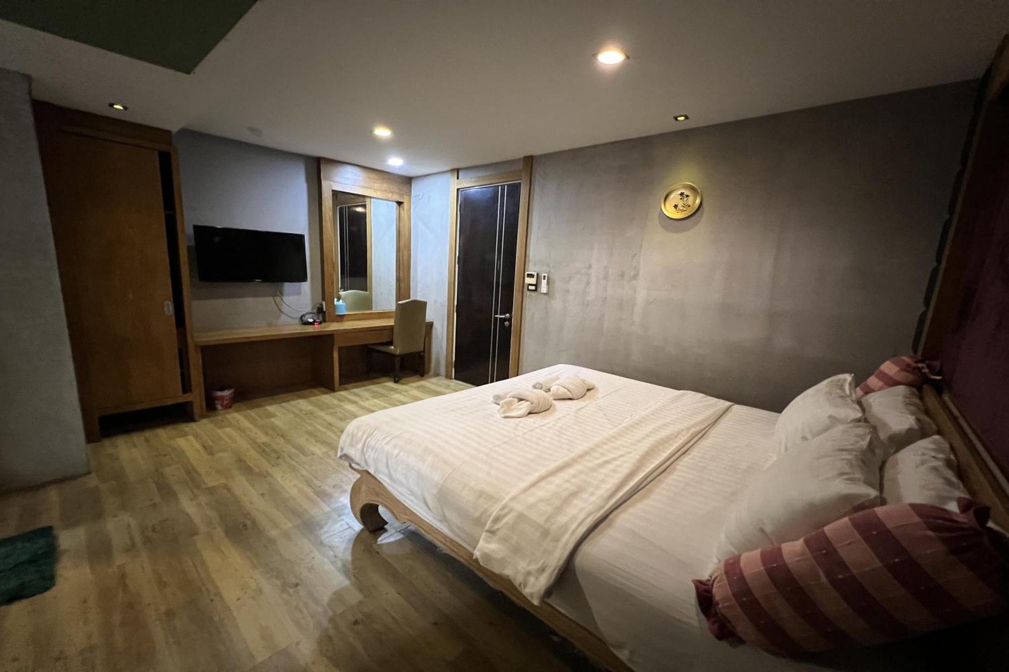 Hotel Eurna 3*