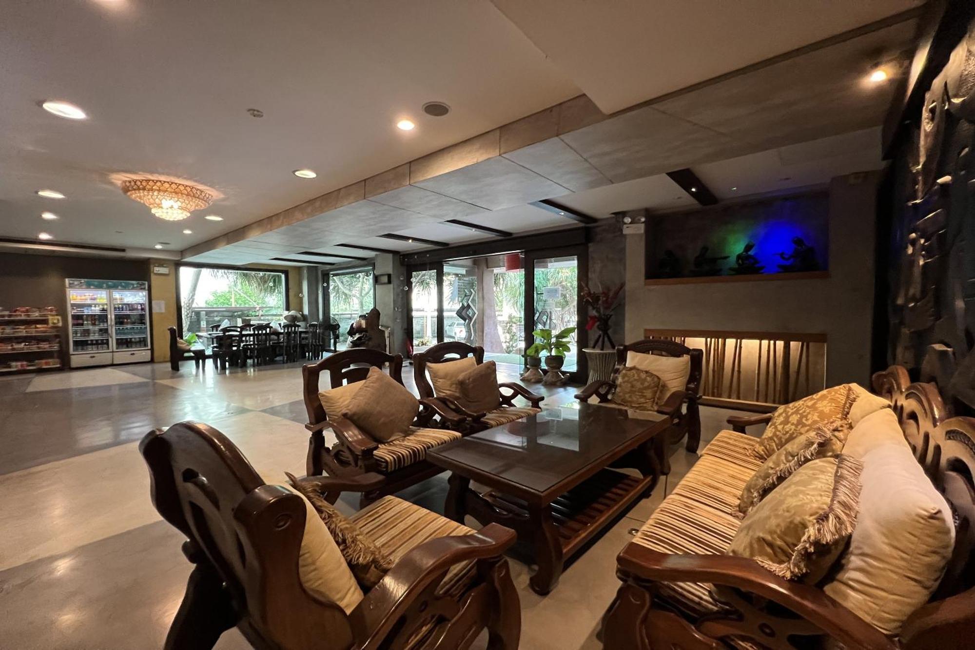 Eurna Hotel 3*