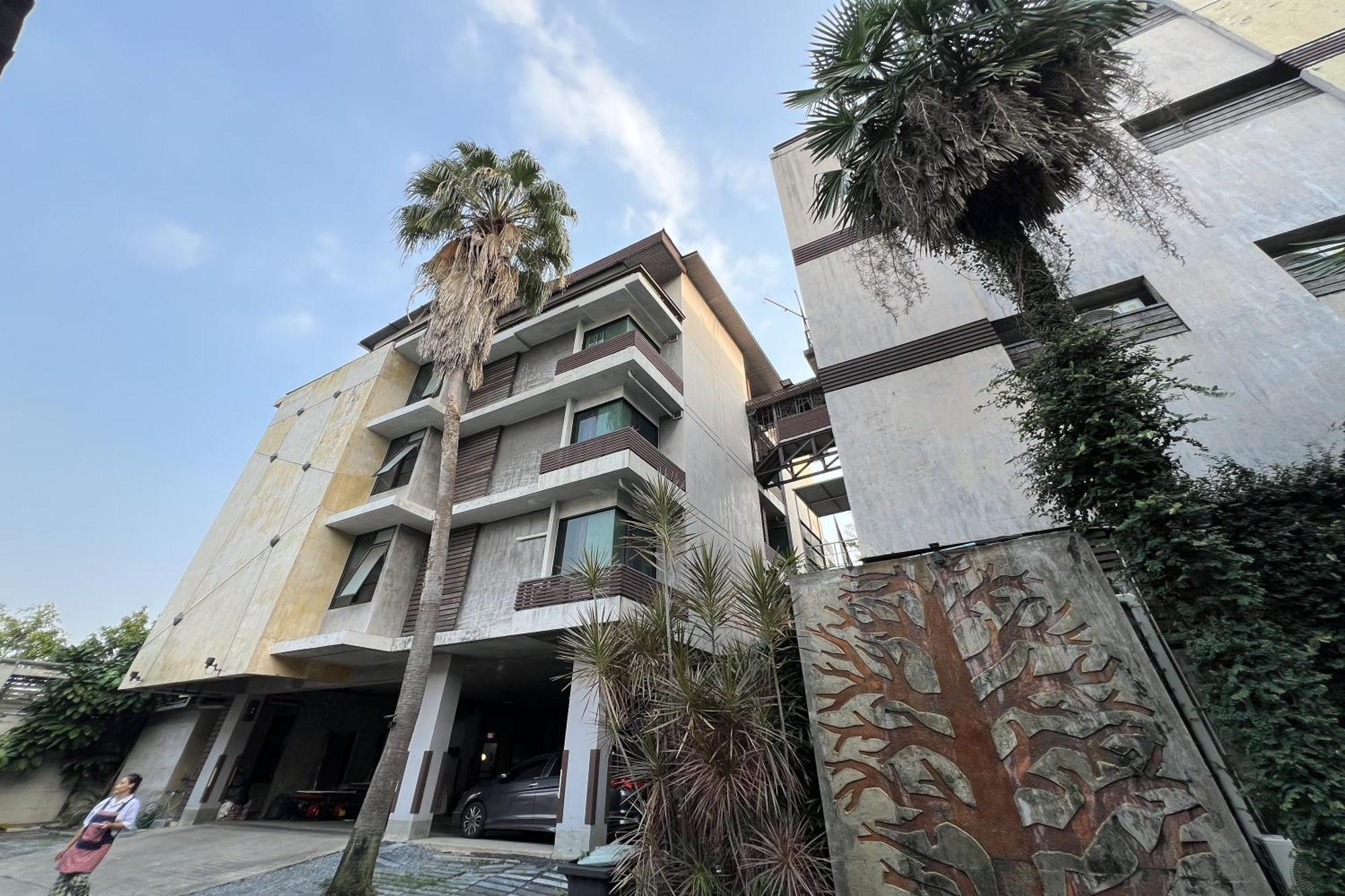 Eurna Hotel