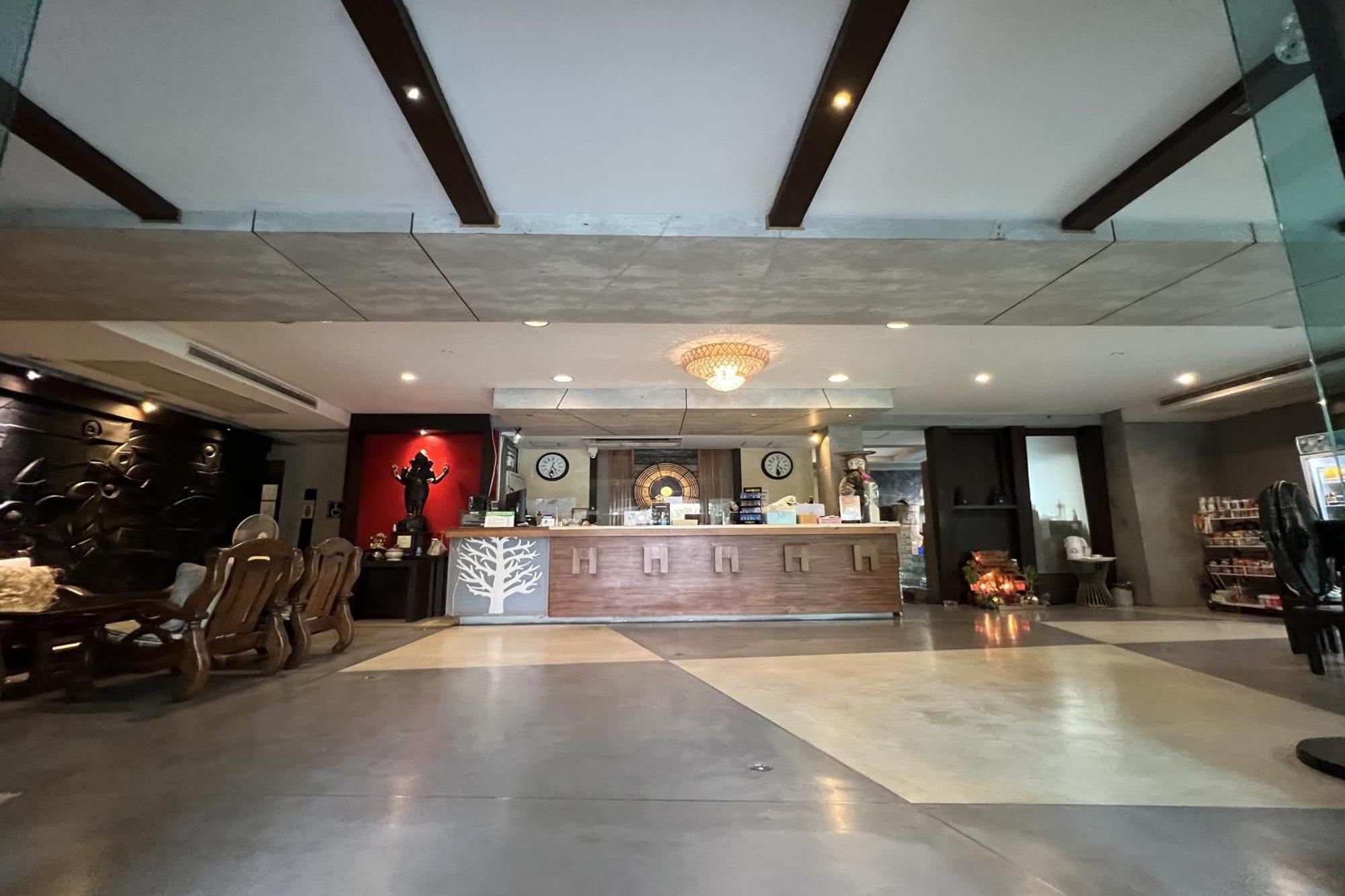 Eurna Hotel