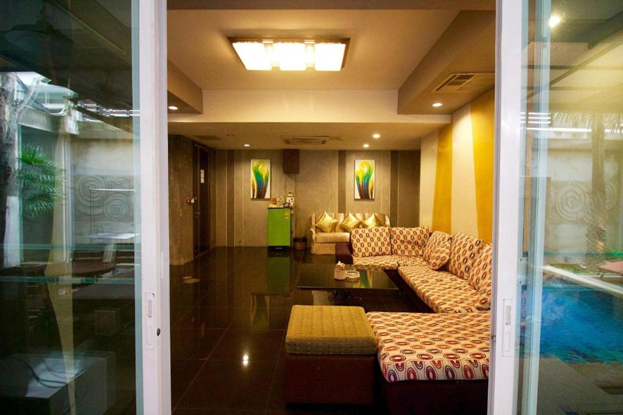 Eurna Hotel