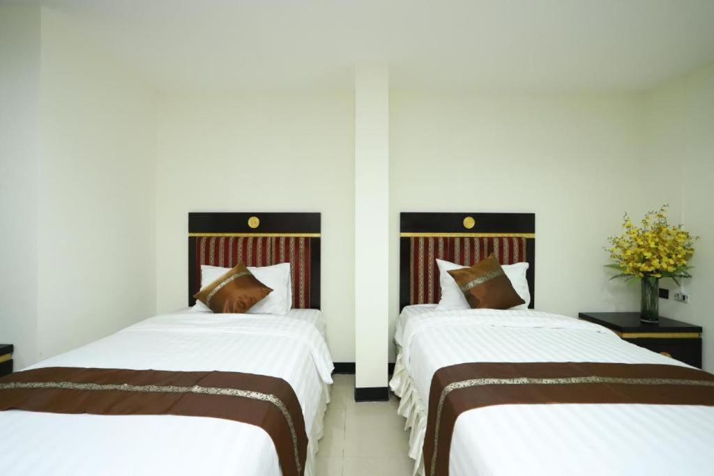 Lucky Palace Hotel