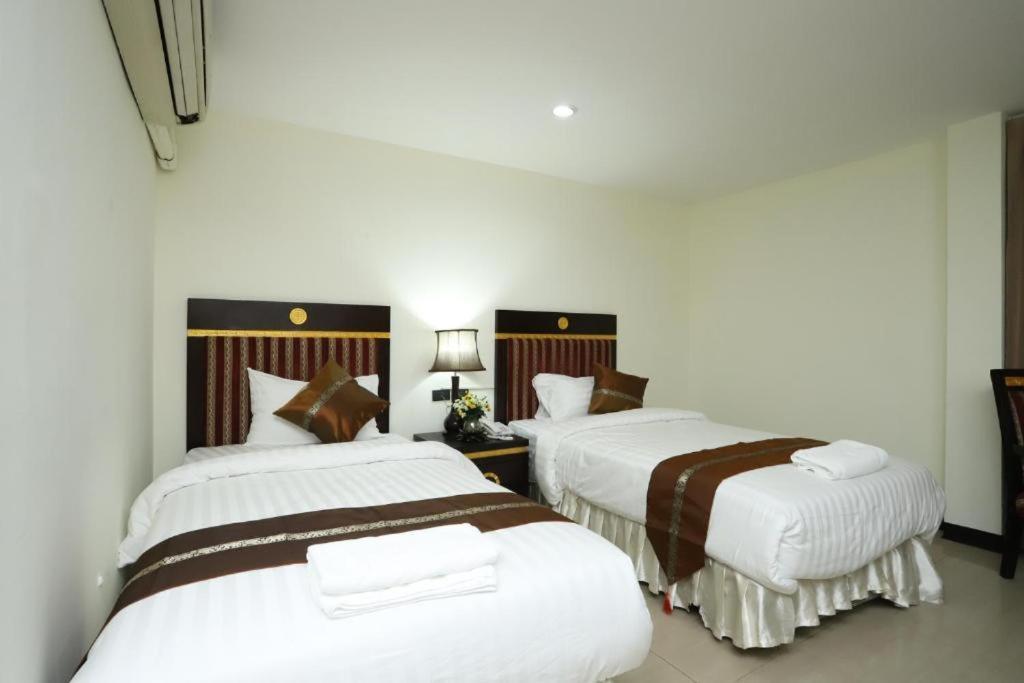 Hotel Lucky Palace 3*