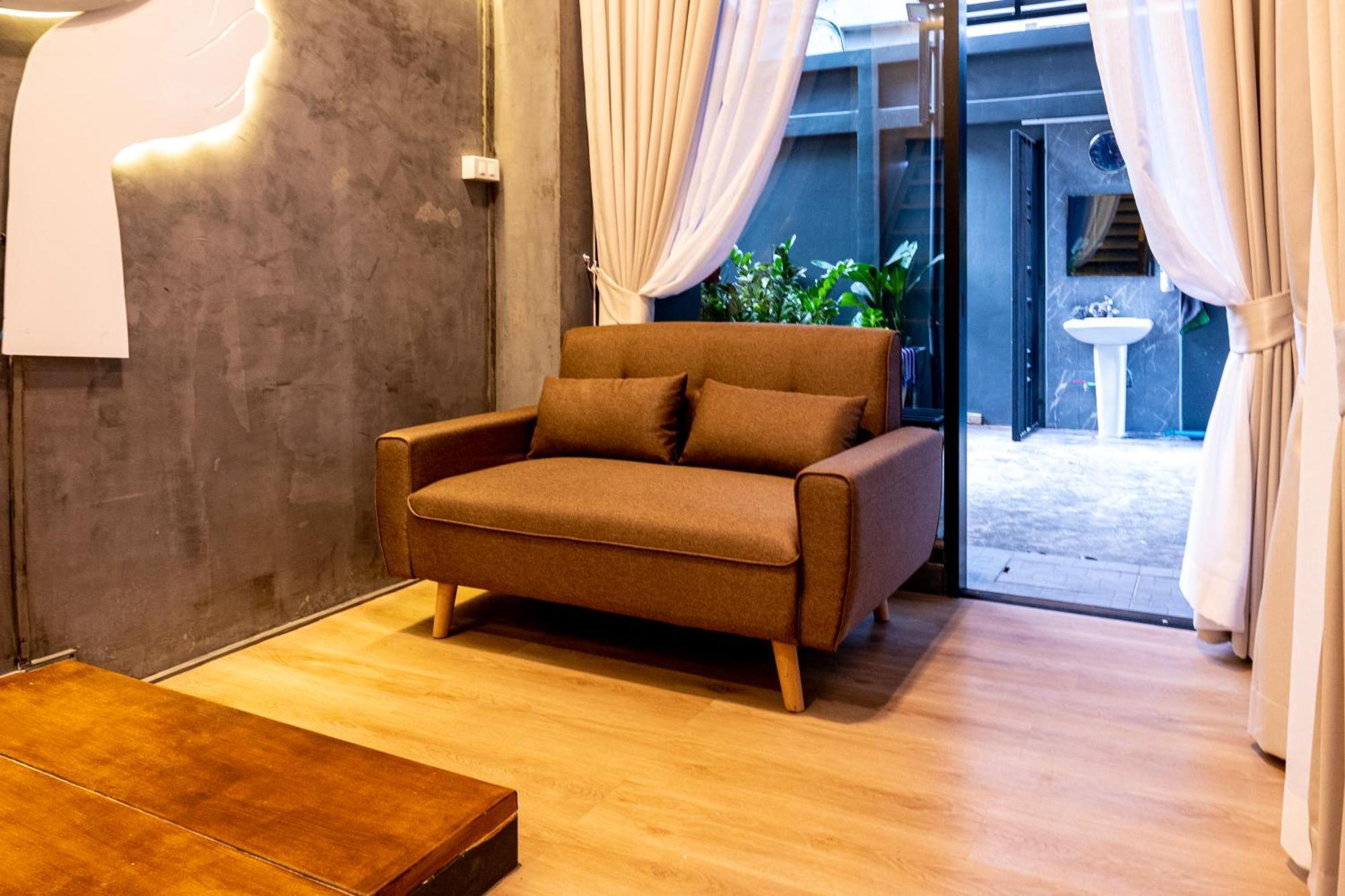 Usman Halal Hostel Bangkok
