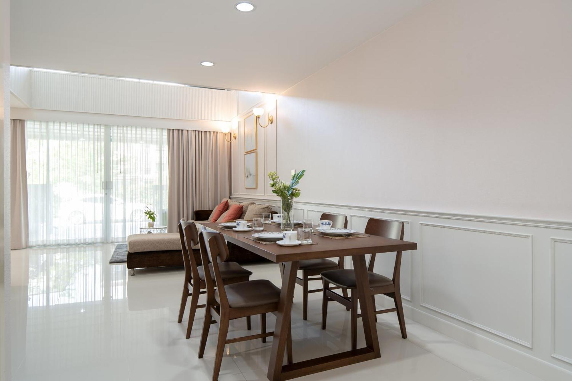 Latkrabangbishome Near Suvarnabhumi Airport ลาดกระบังบิซโฮม Villa *