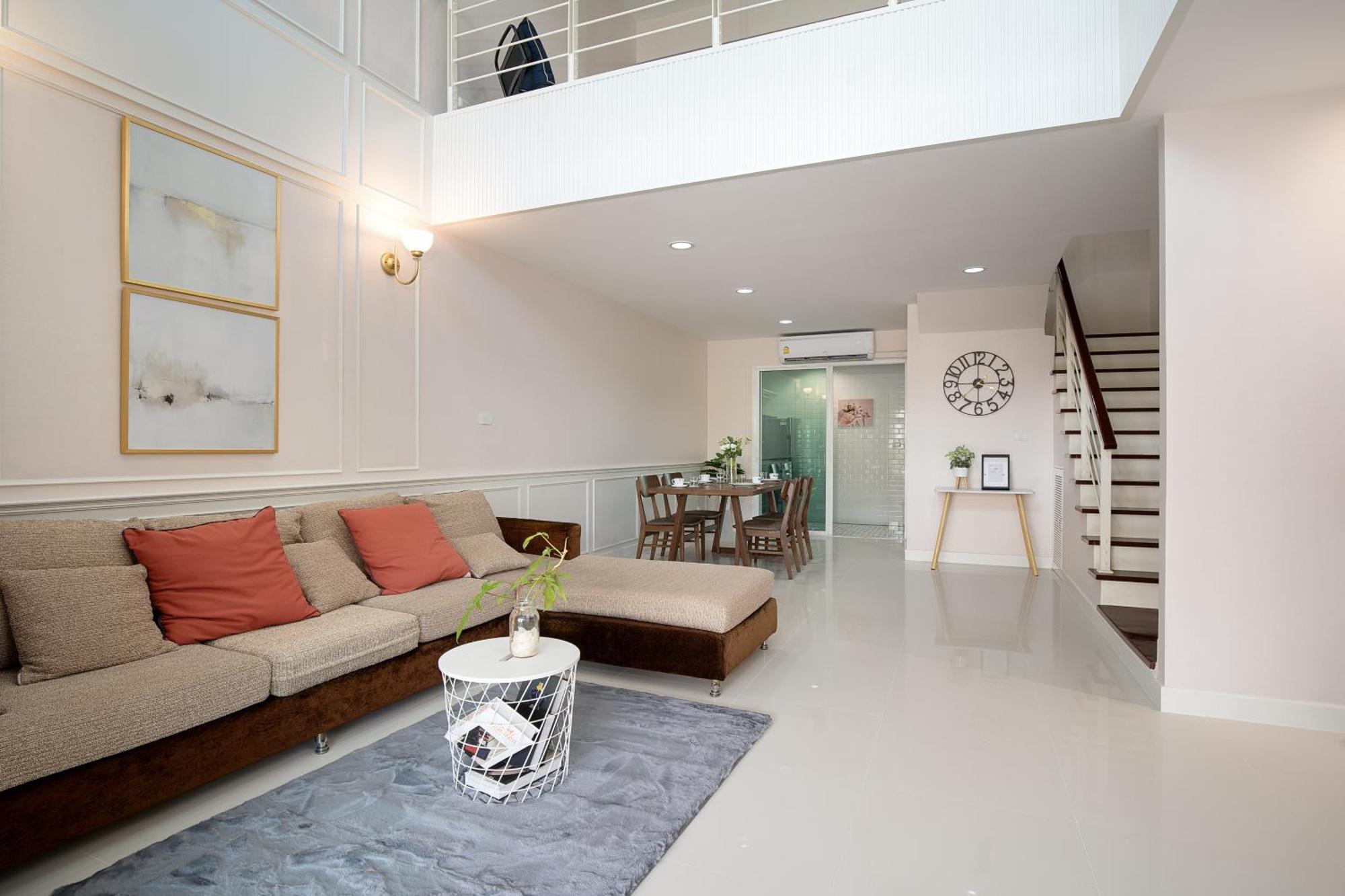 Villa Latkrabangbishome Near Suvarnabhumi Airport ลาดกระบังบิซโฮม Bangkok