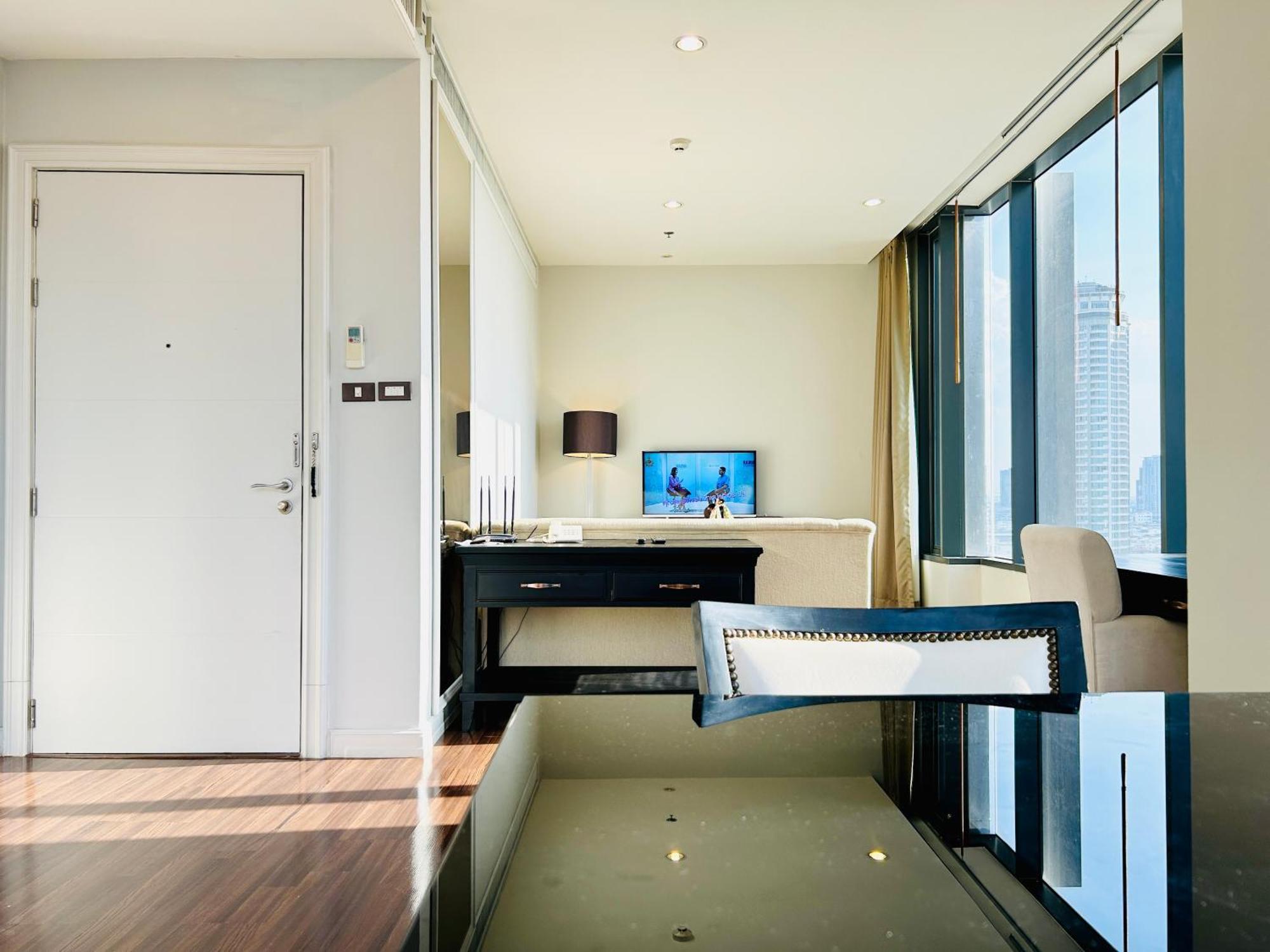 The Willows Luxury Two Bedrooms Apartemen