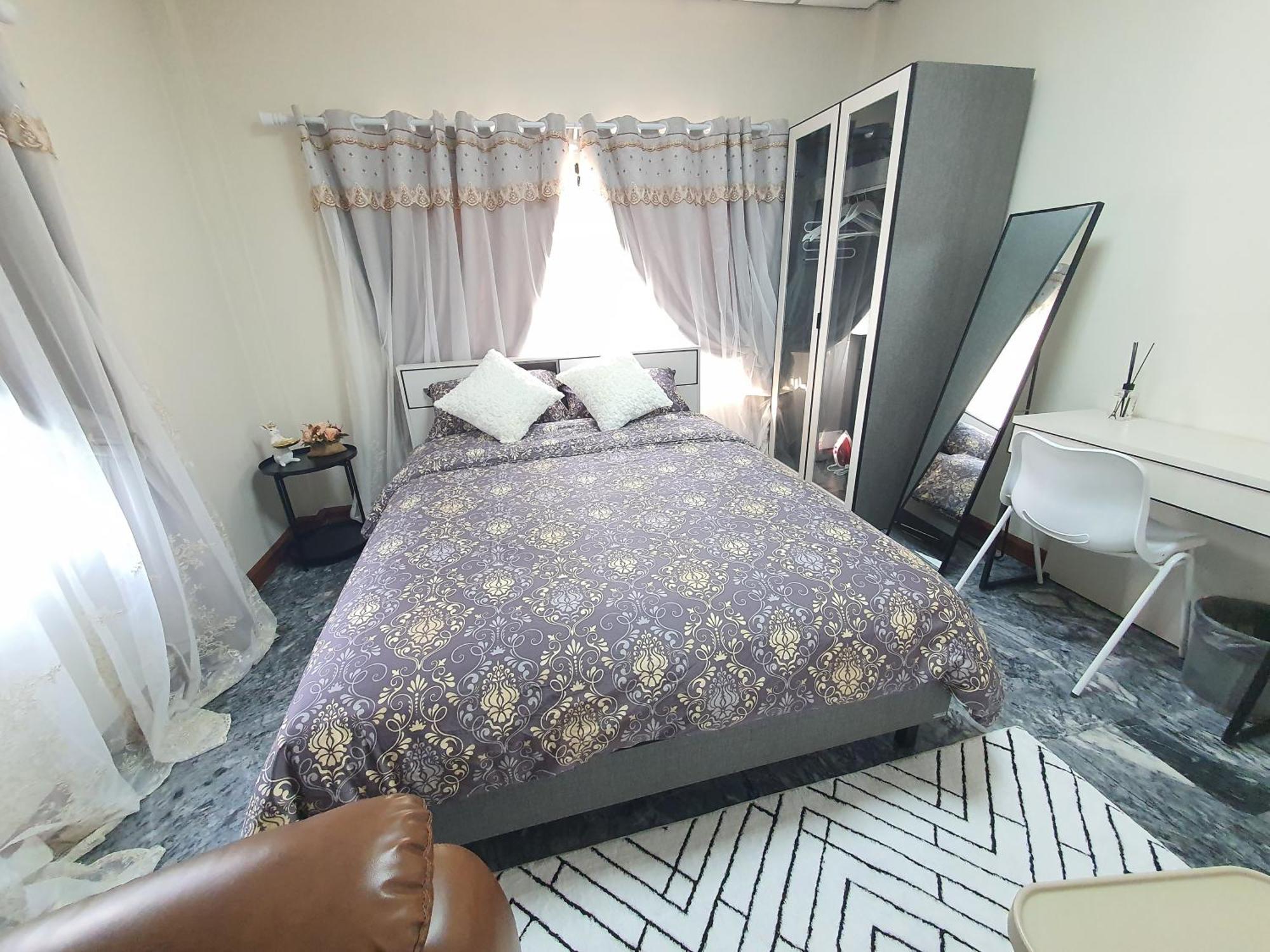 3 Bedroom Cozy Skytrain View Bkk Bangkok