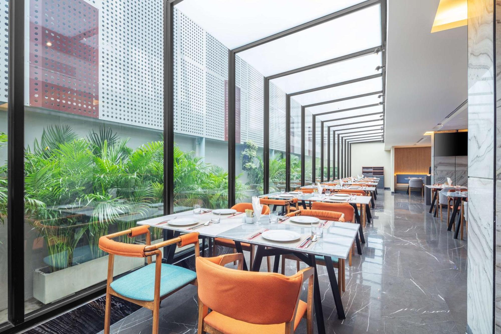Western Click Sathorn 11 Bangkok