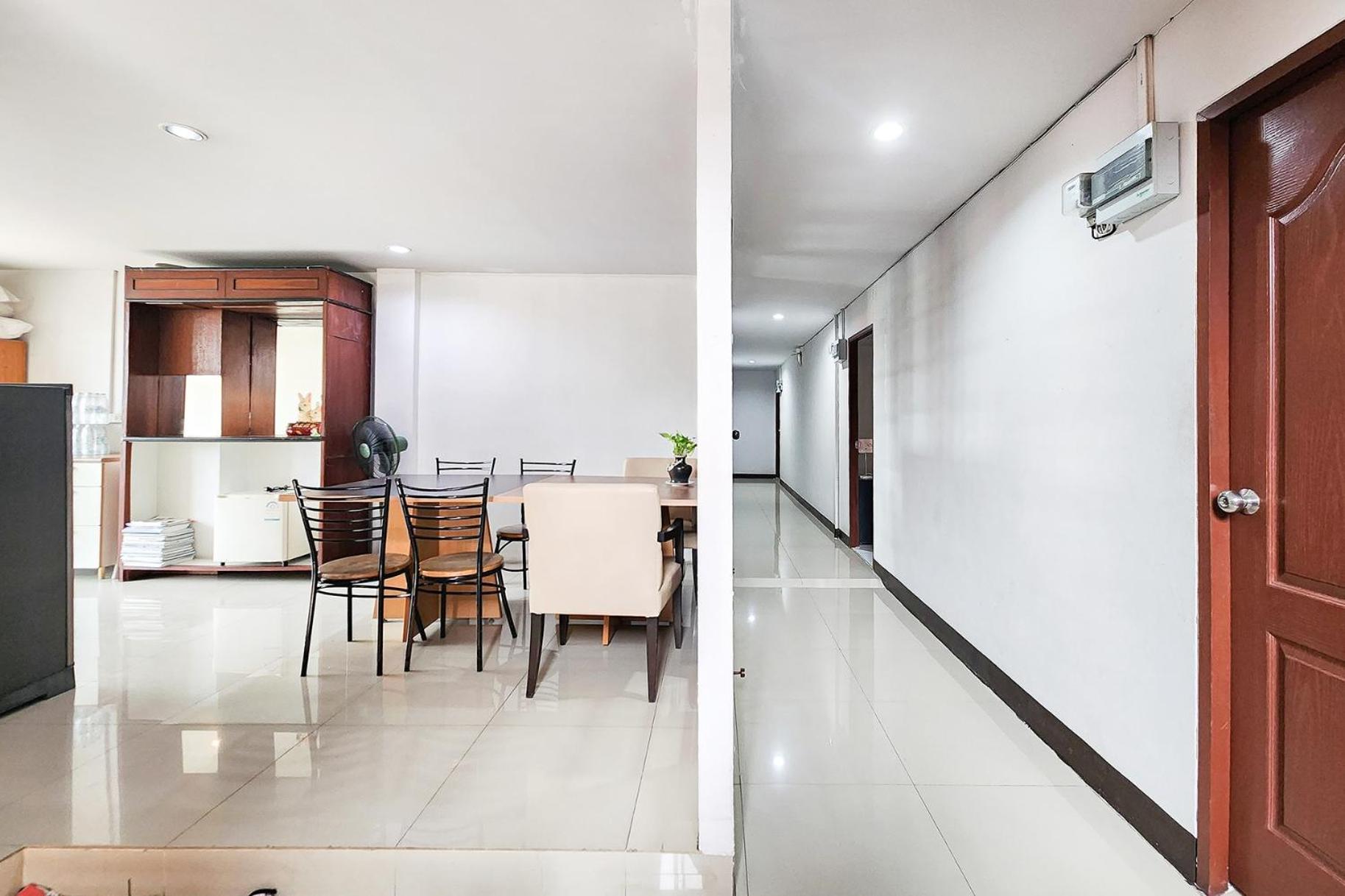Hotel Freesia Bangphi