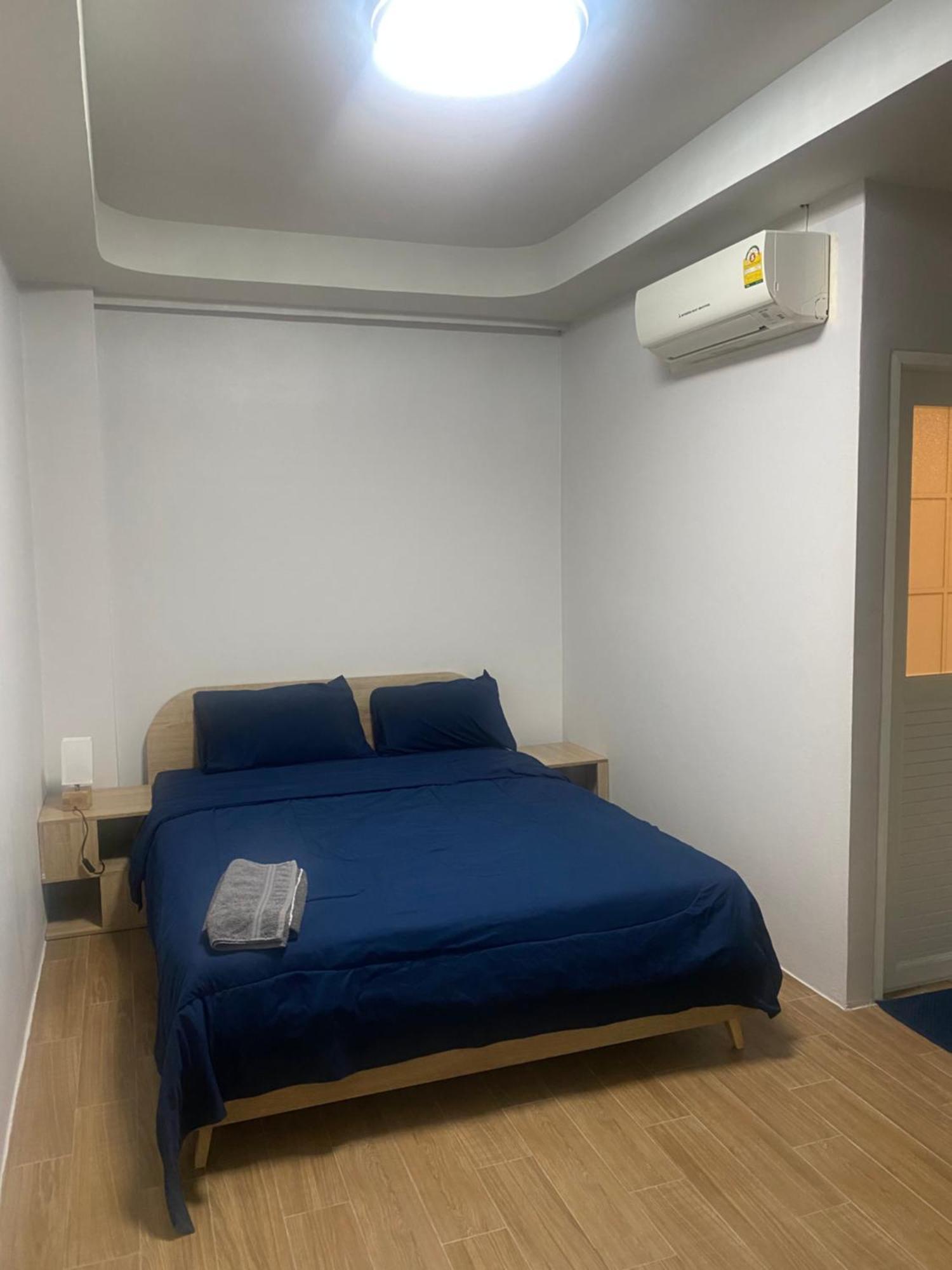N Place Huei Khwang Apartment Bangkok