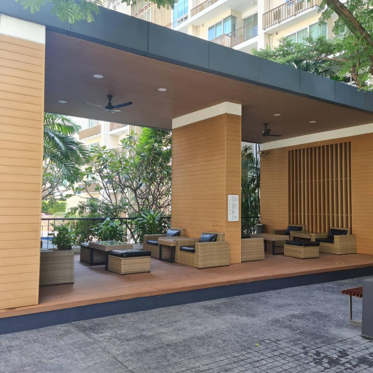 Spacious In Bkk Apartment Bangkok