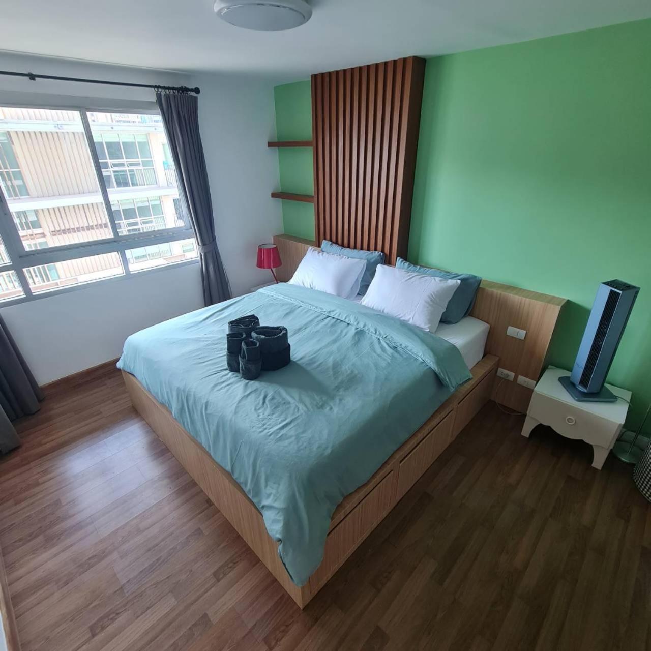 Spacious In Bkk Apartment