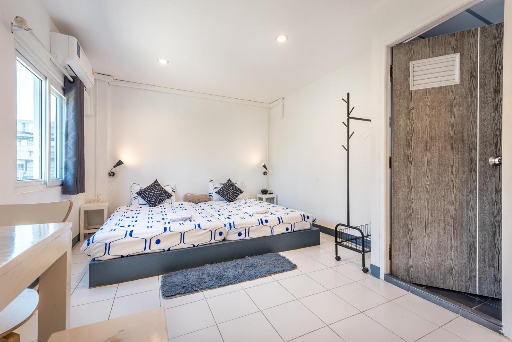 Hostel Sloth Don Mueang