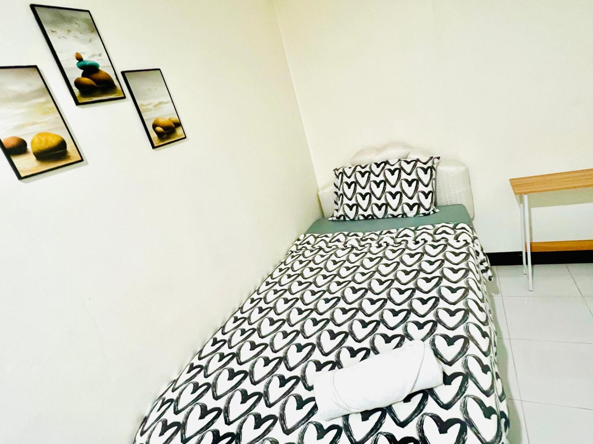 Bed & Breakfast Ree House-asoke Bts