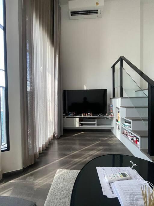 Knightbridge Space Ratchayothin Apartment Bangkok