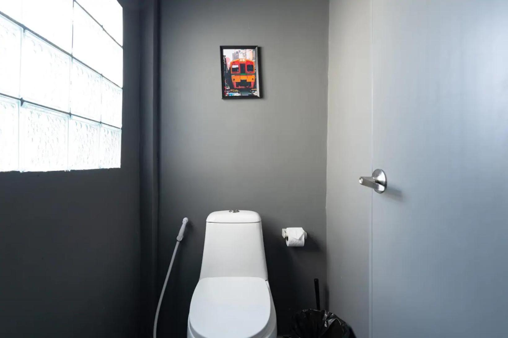 Tuk Tuk House 250m From Mrt Sirikit Apartment Bangkok