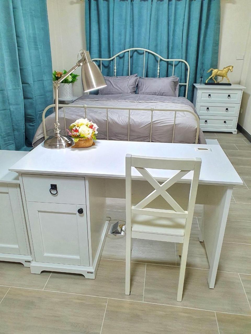3 Bedroom Cozy Skytrain View Bkk Bangkok
