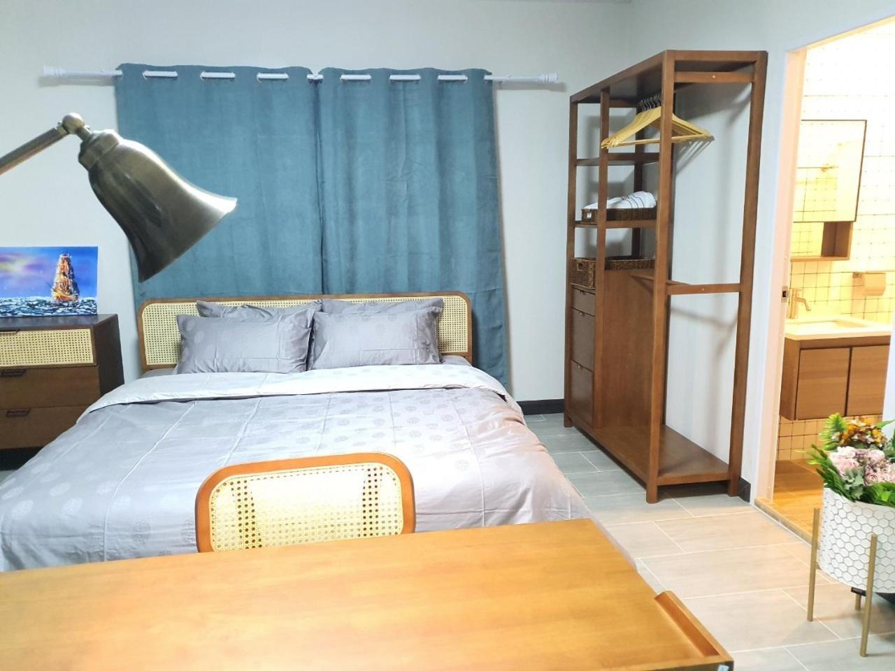3 Bedroom Cozy Skytrain View Bkk Vakantiepark