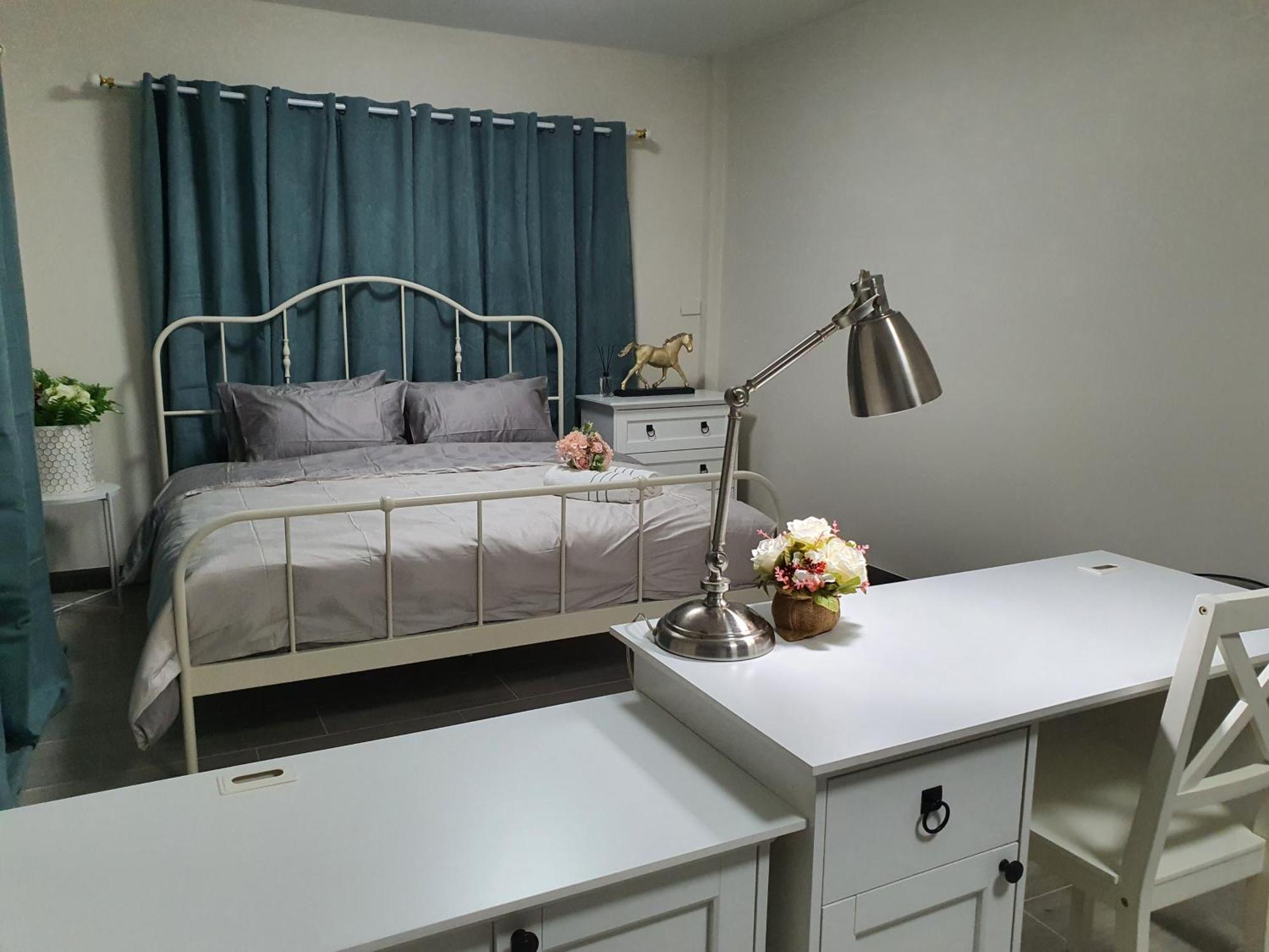 3 Bedroom Cozy Skytrain View Bkk