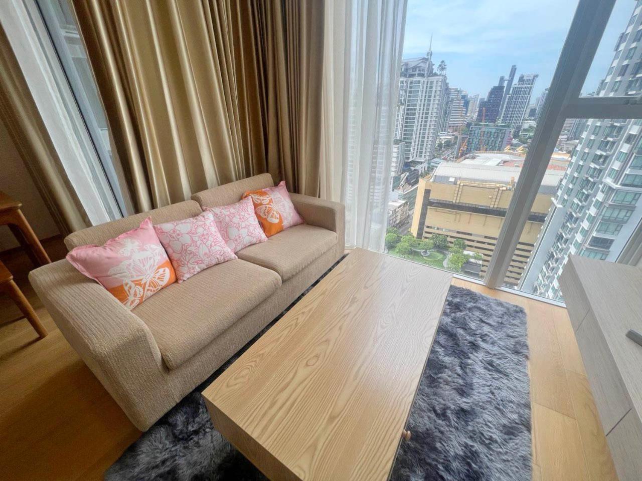 Apartment 2 Bedroom Luxury 3 Min Walk From Bts Ekkamai