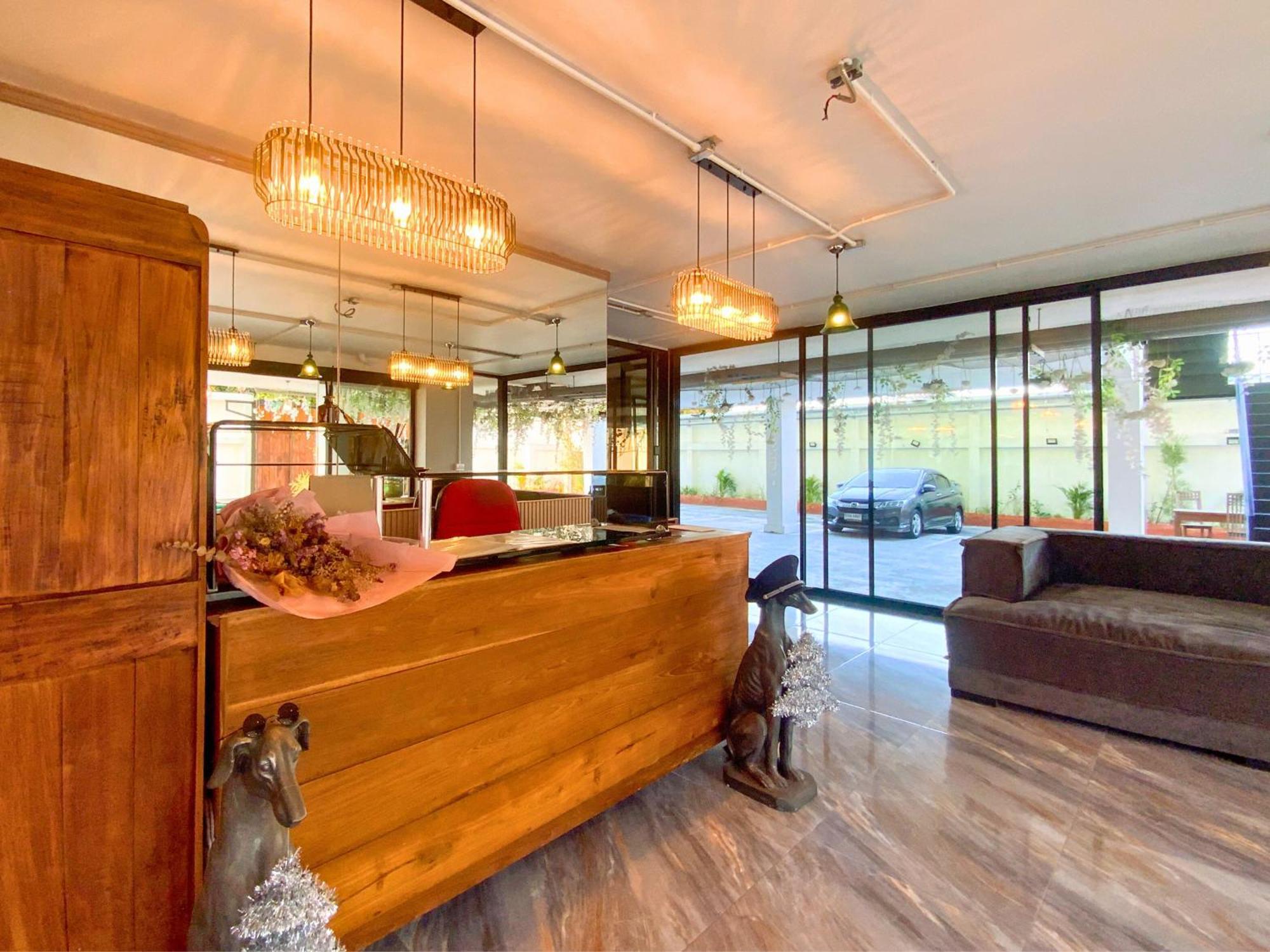 Goldsmith 3* Bangkok