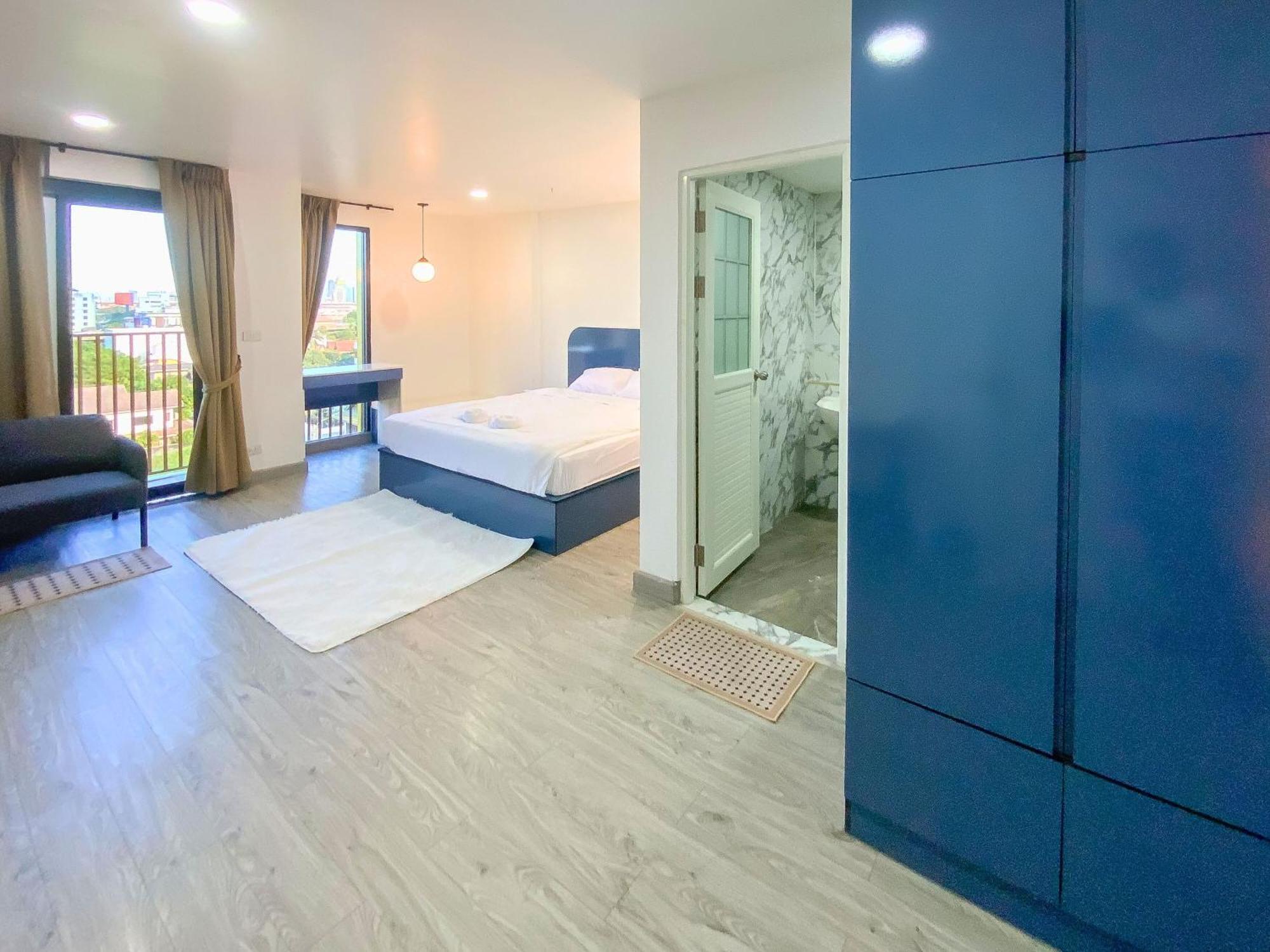 Goldsmith 3* Bangkok
