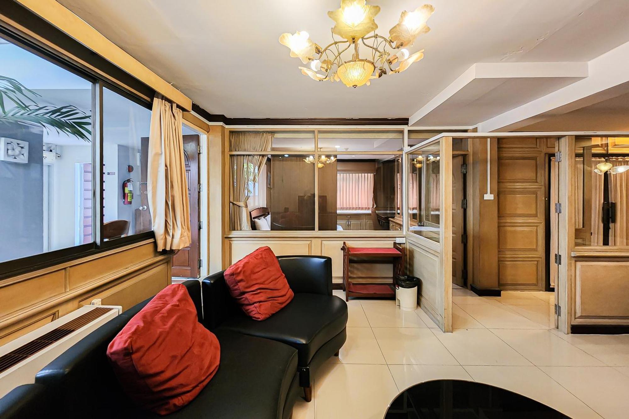 Cordia Sathorn Hotel 3*
