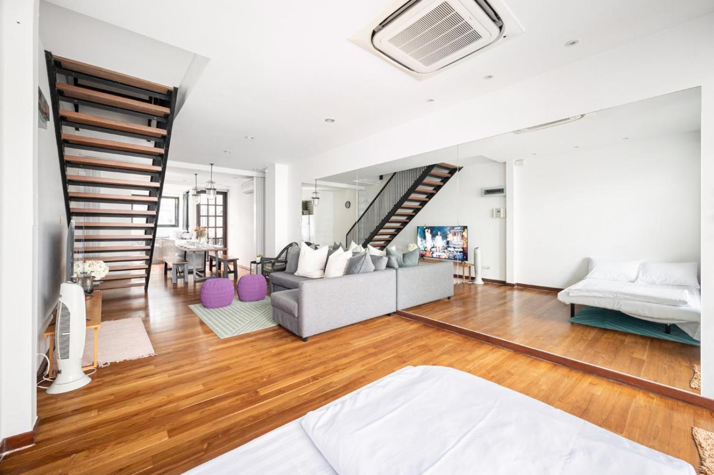Miq Ekkamai1 - 5br House 65 Inch Tv Villa Bangkok