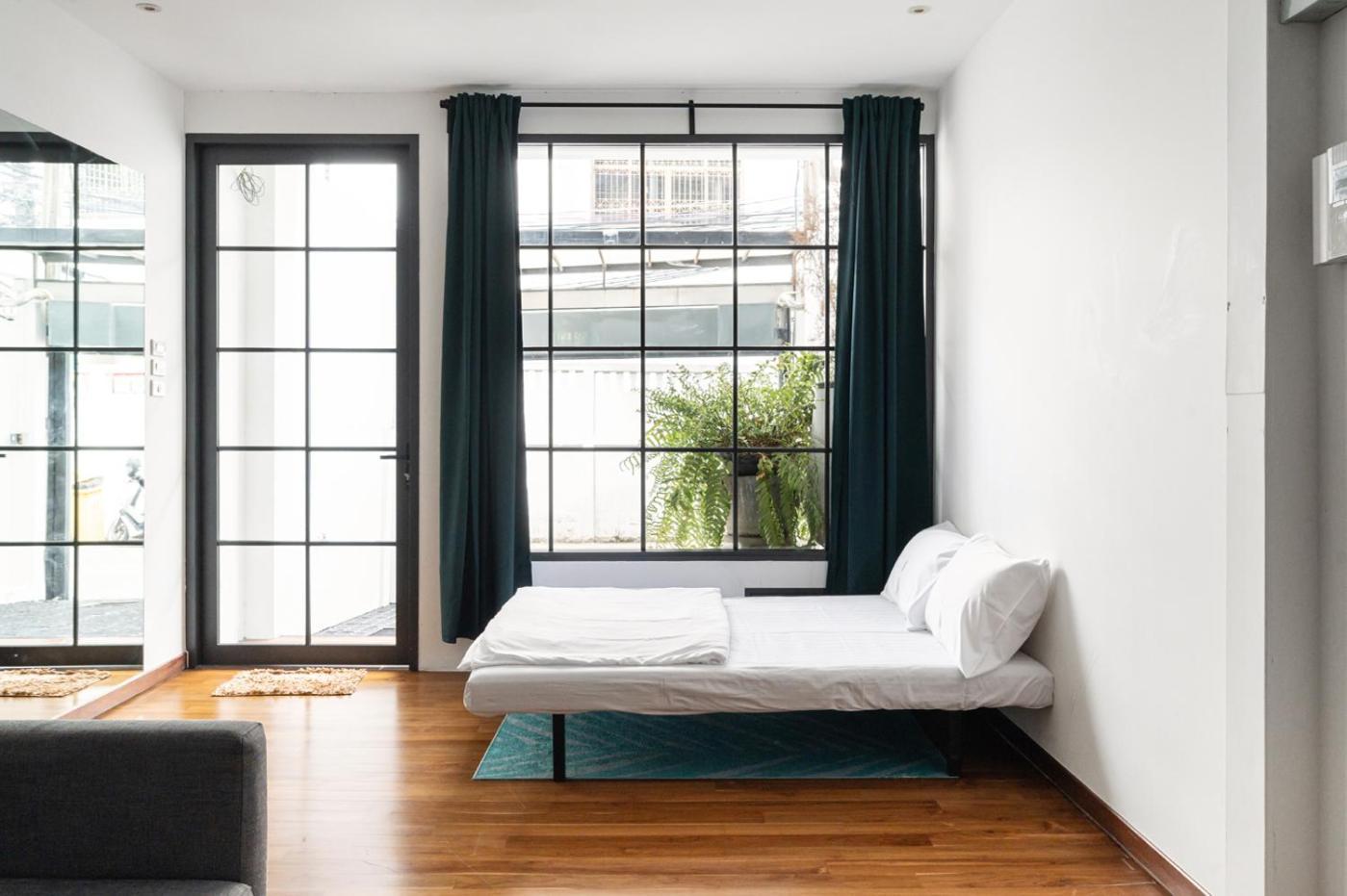 Miq Ekkamai1 - 5br House 65 Inch Tv * Bangkok