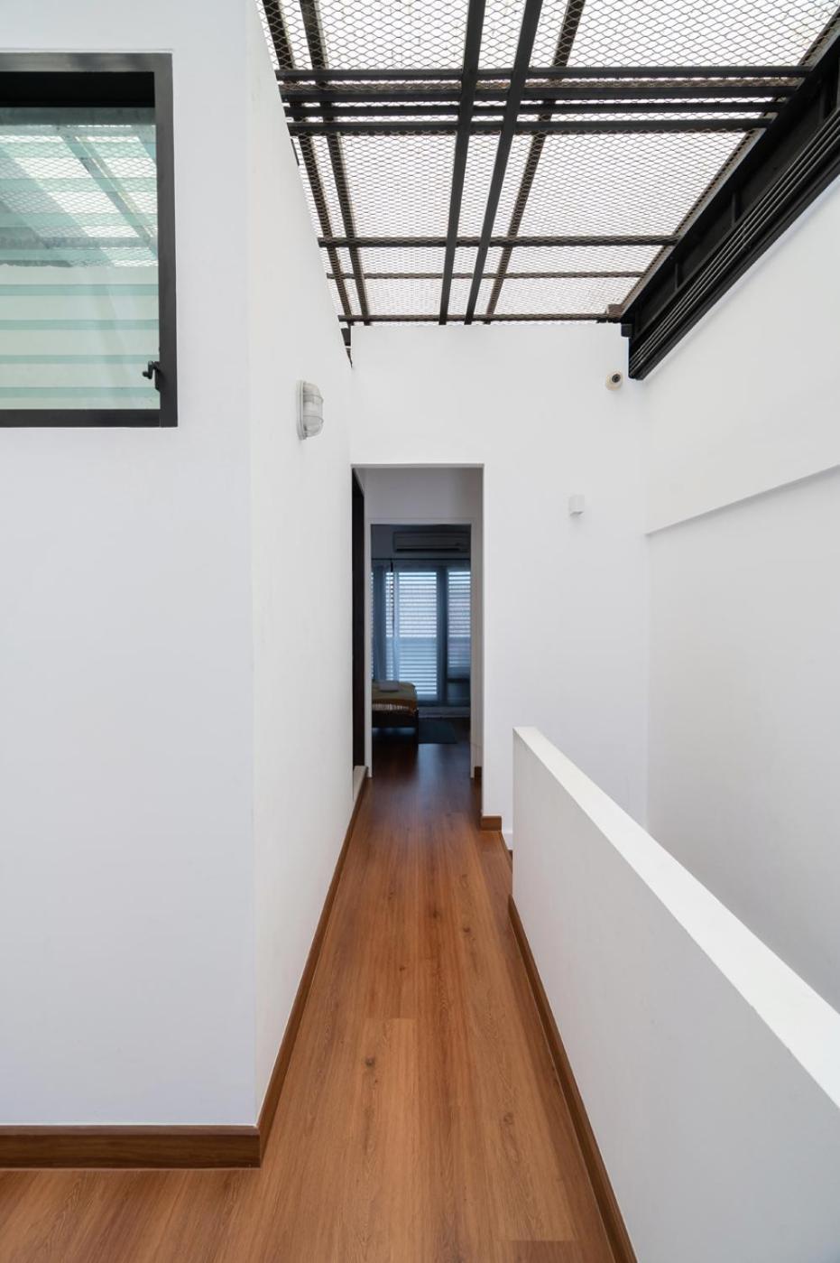 Miq Ekkamai1 - 5br House 65 Inch Tv * Bangkok
