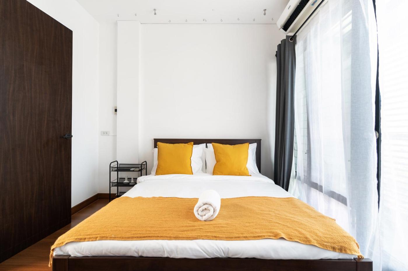 Miq Ekkamai1 - 5br House 65 Inch Tv Villa Bangkok