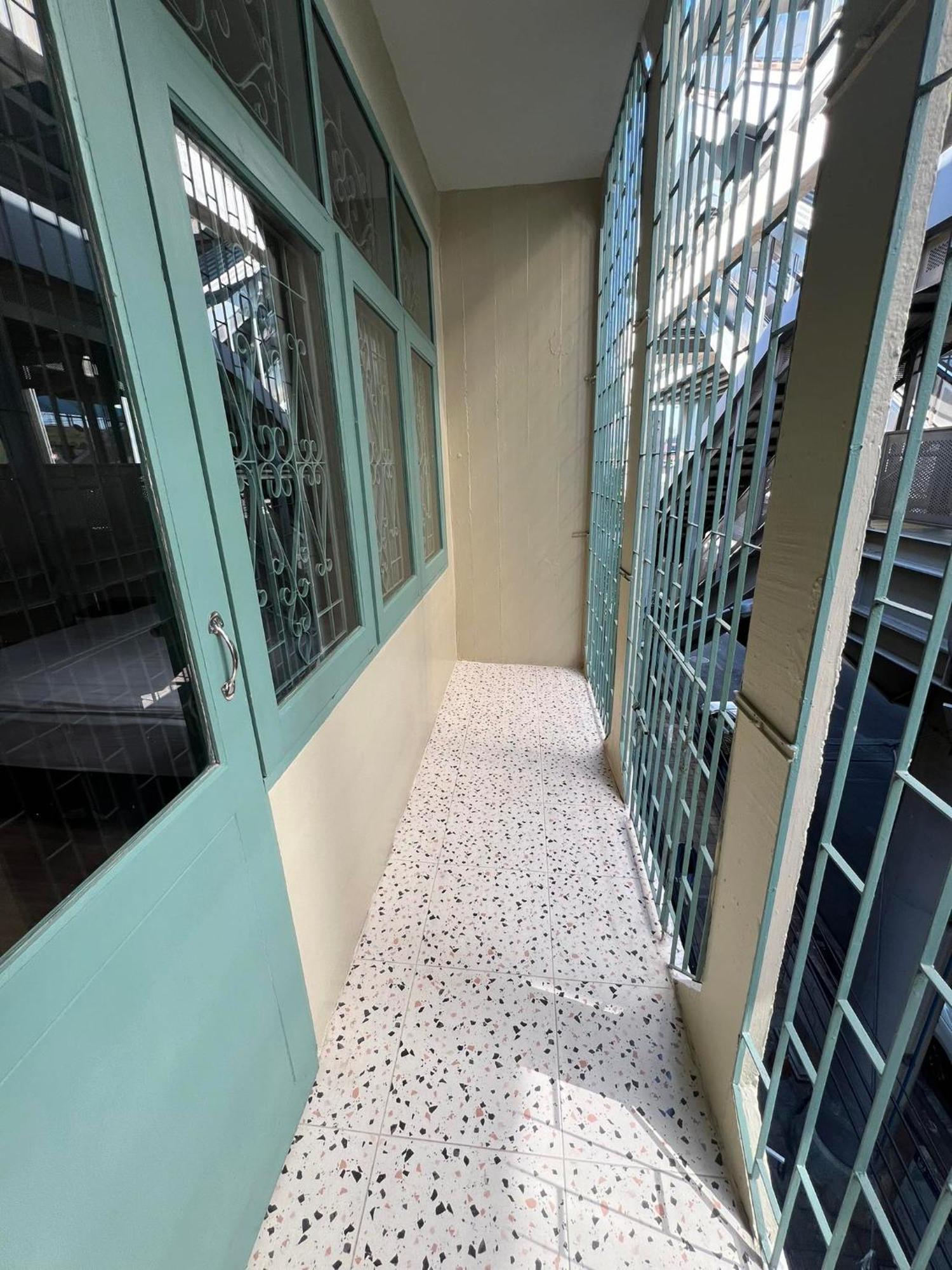 Bangwa House - Mrt Bangwa Station 3* Bangkok