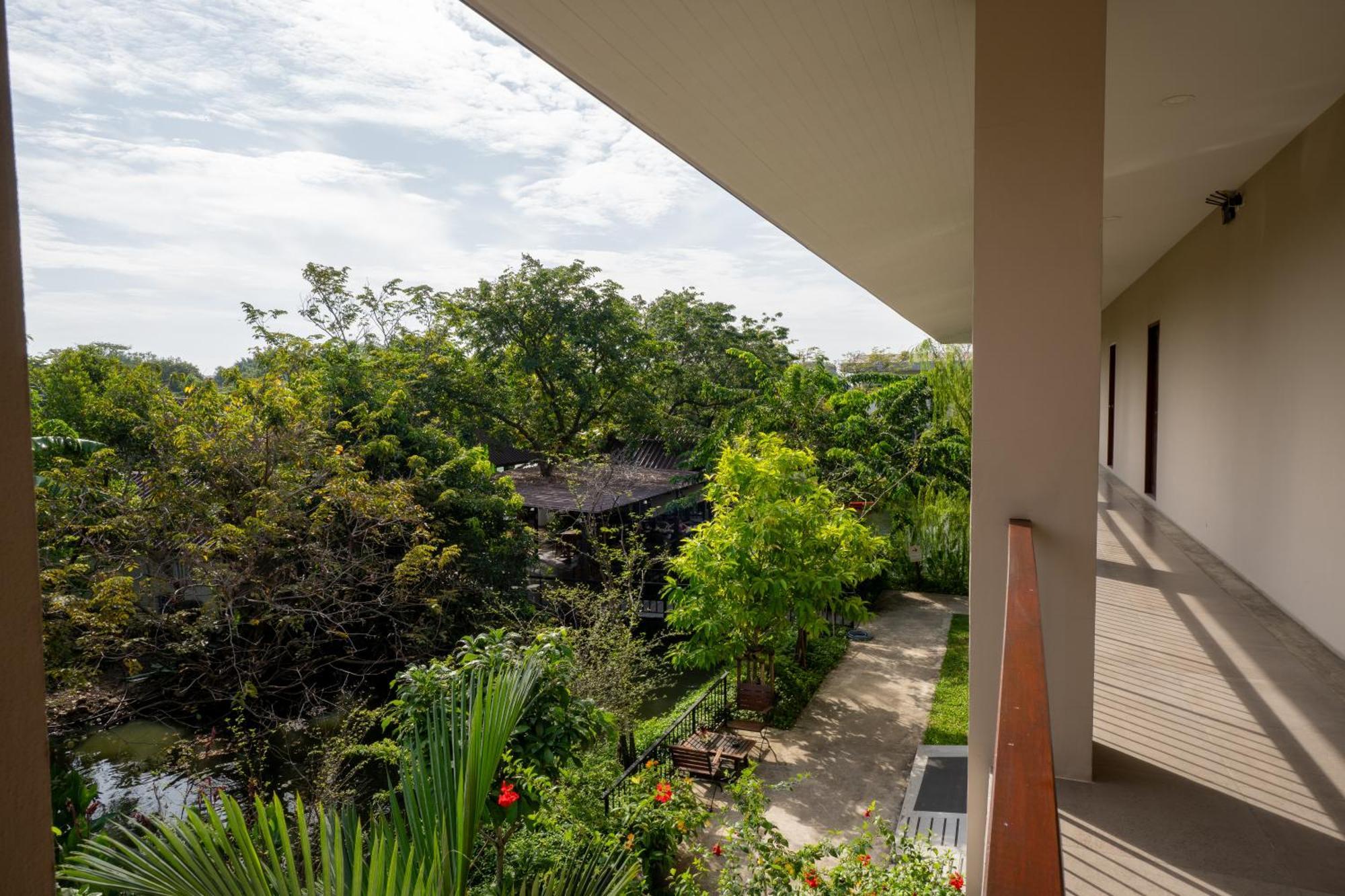Ploen Pirom Bangkok