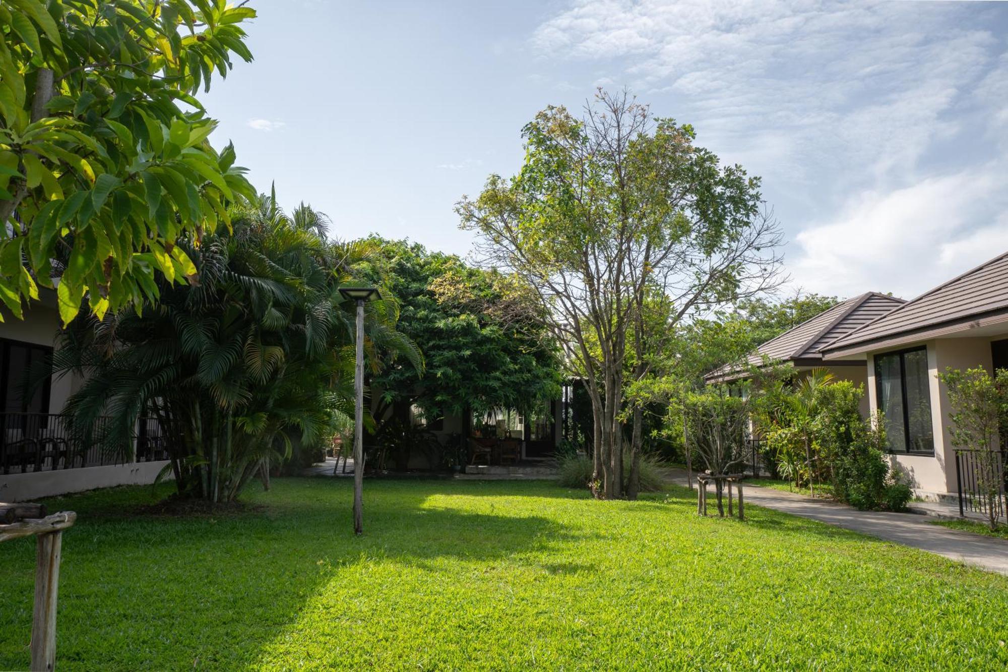 Hotel Ploen Pirom 3*
