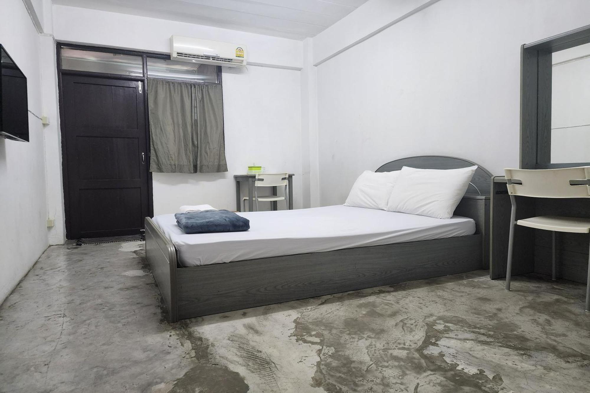 Aparthotel Kaset *