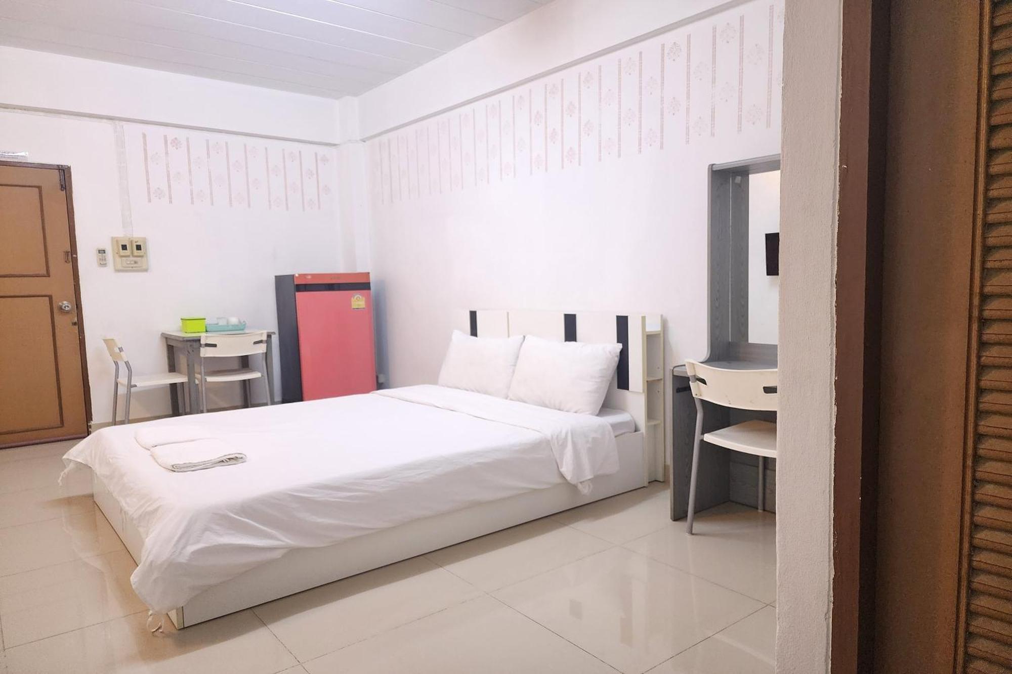 Kaset Aparthotel *