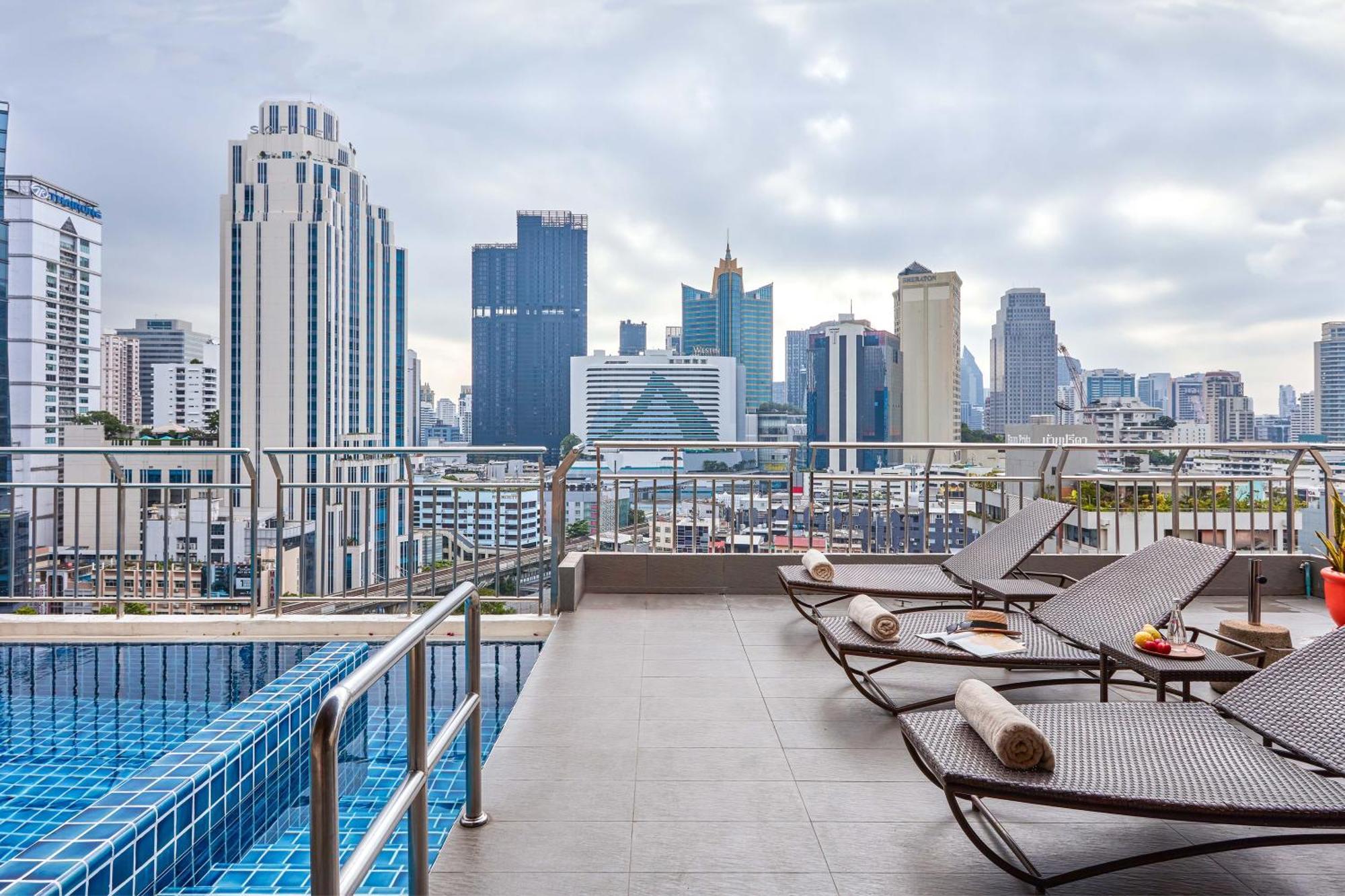 Adelphi 4* Bangkok