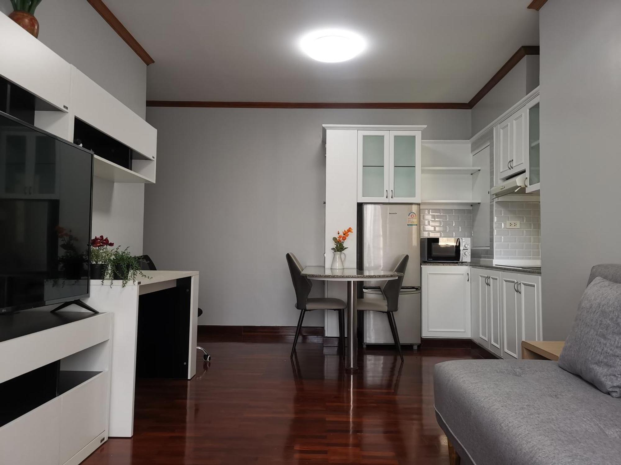 Pangsapuri Cozy 1br Walk To Bts And Airport Rail Link Close To Malls G7