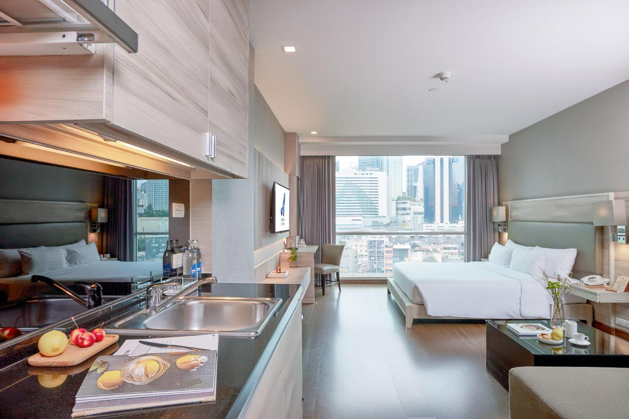 Adelphi Hotel 4*