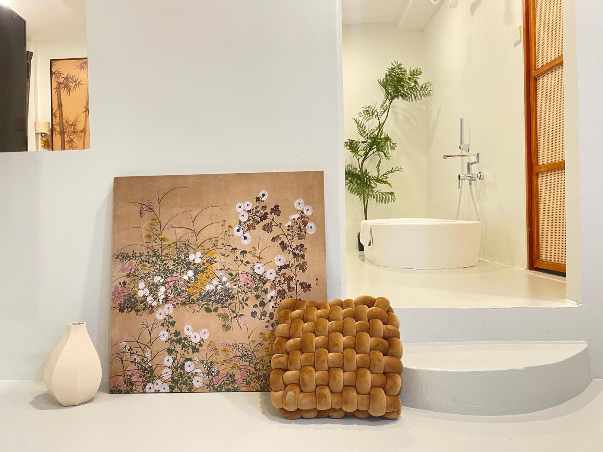 Yolo Boutique Hotel 3*